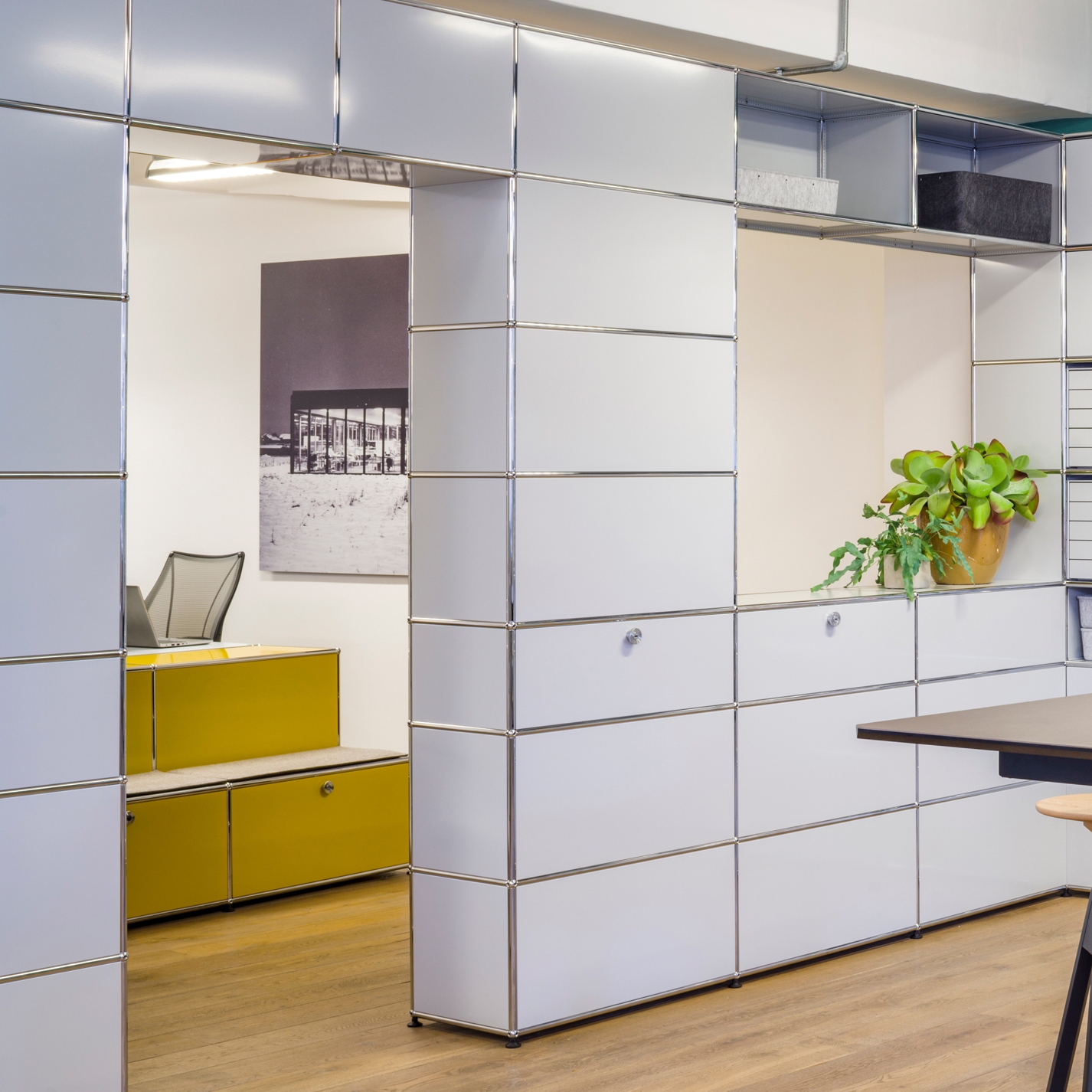 Mostra il prodotto USM Haller Storage | Light Gray del produttore USM