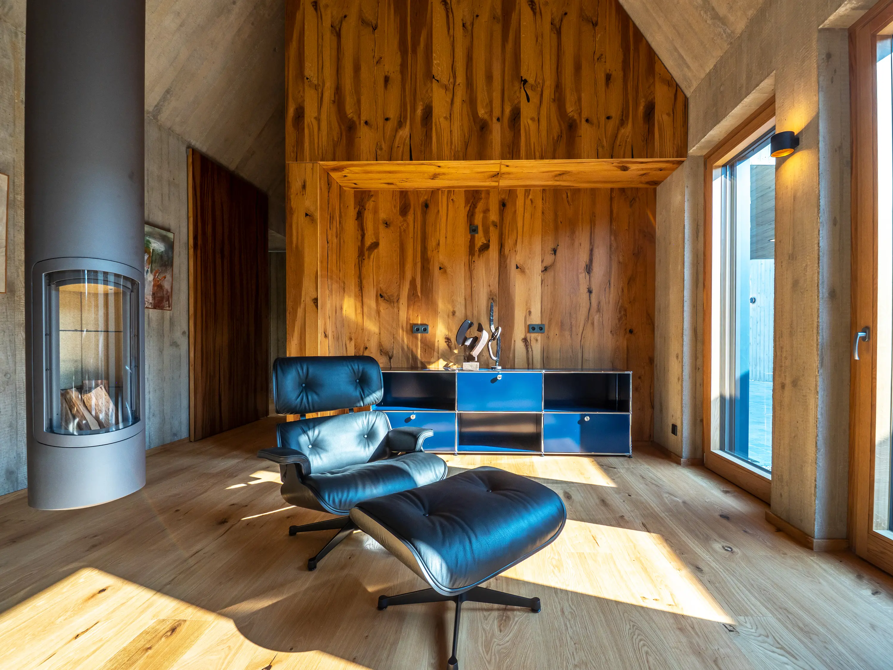 USM - USM Haller Sideboard | Gentian Blue