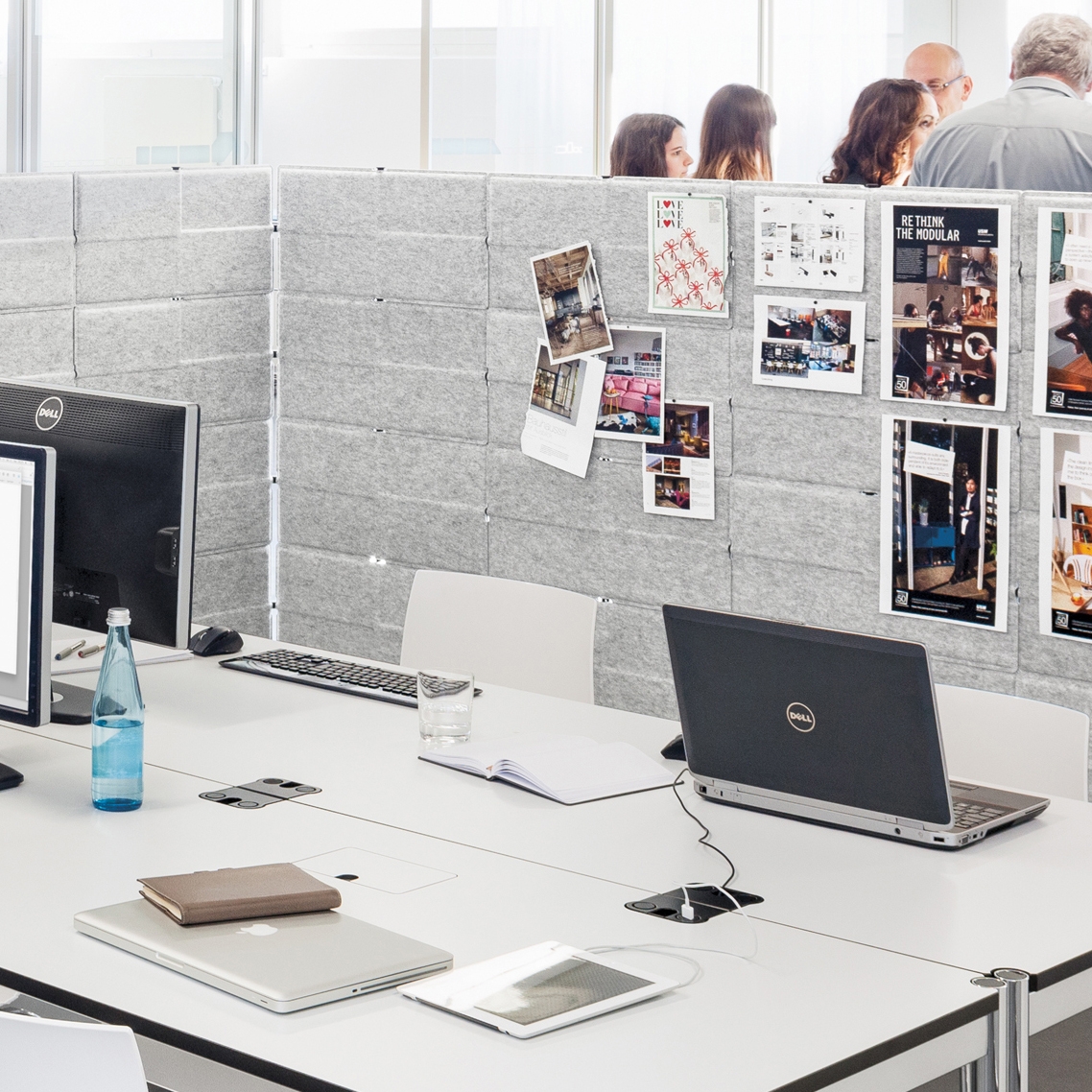Display product USM Privacy Panels | Light Gray from manufacturer USM