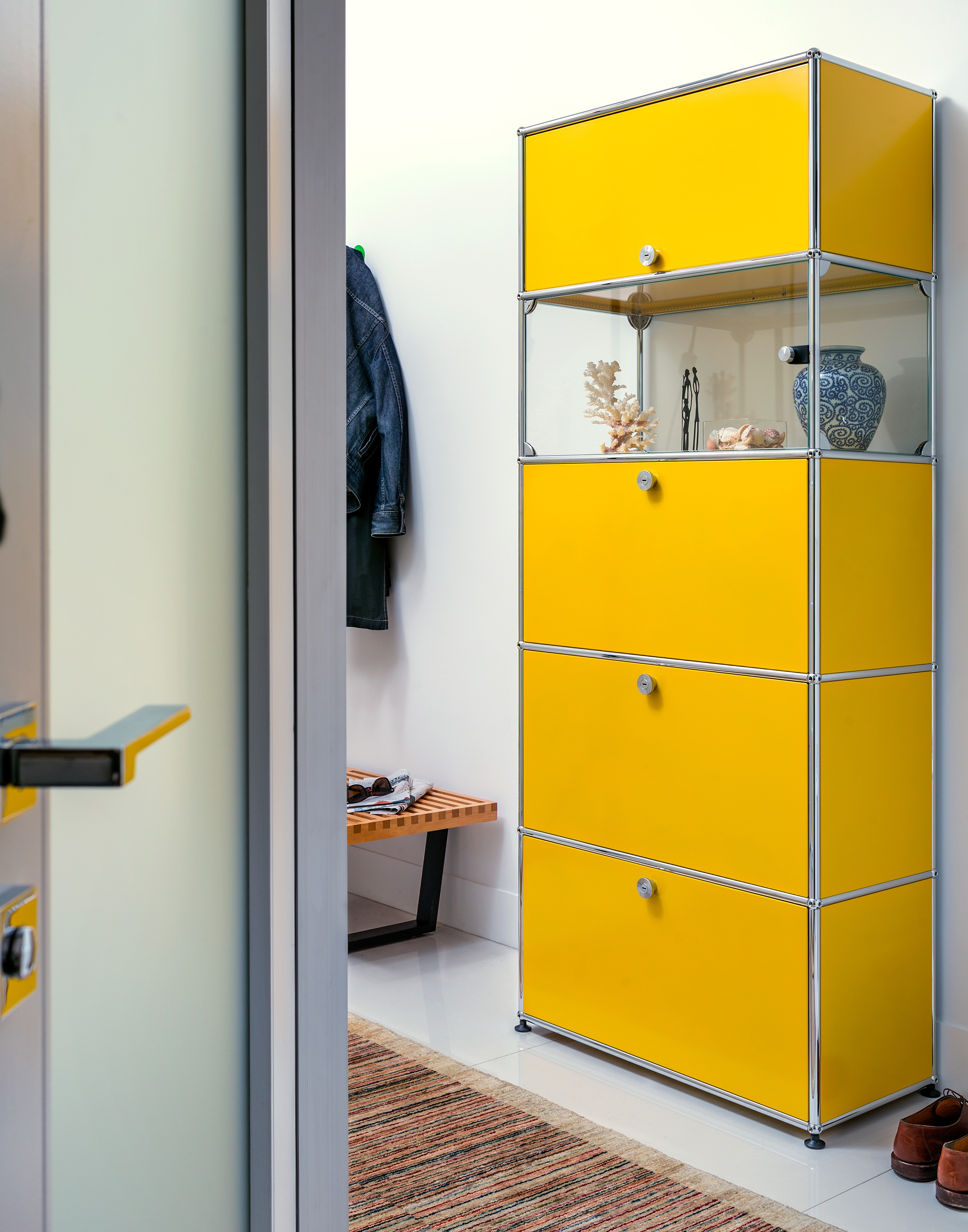 Mostra il prodotto USM Haller Credenza | Golden Yellow del produttore USM