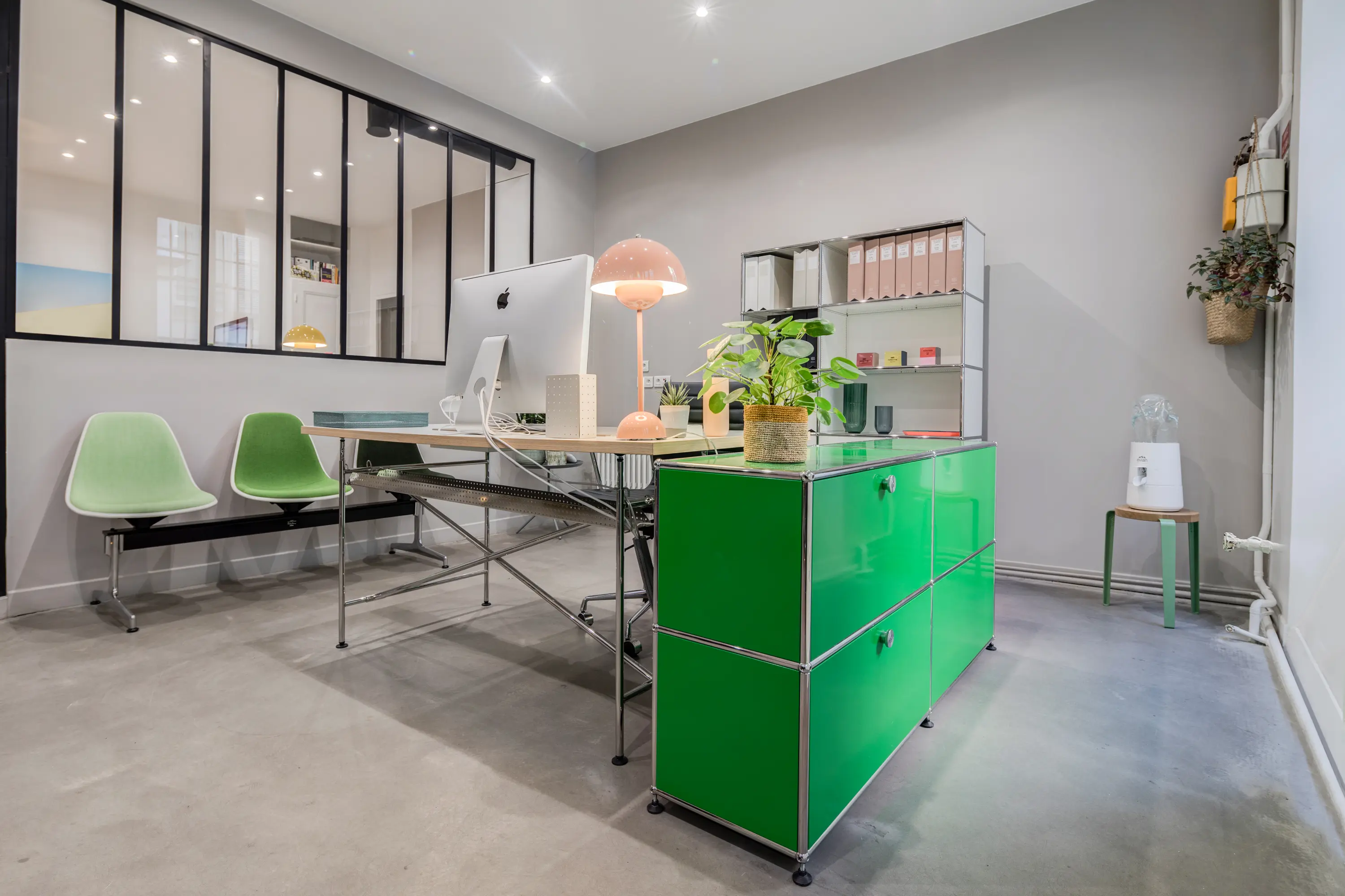 USM - USM Haller Reception Station | USM Green
