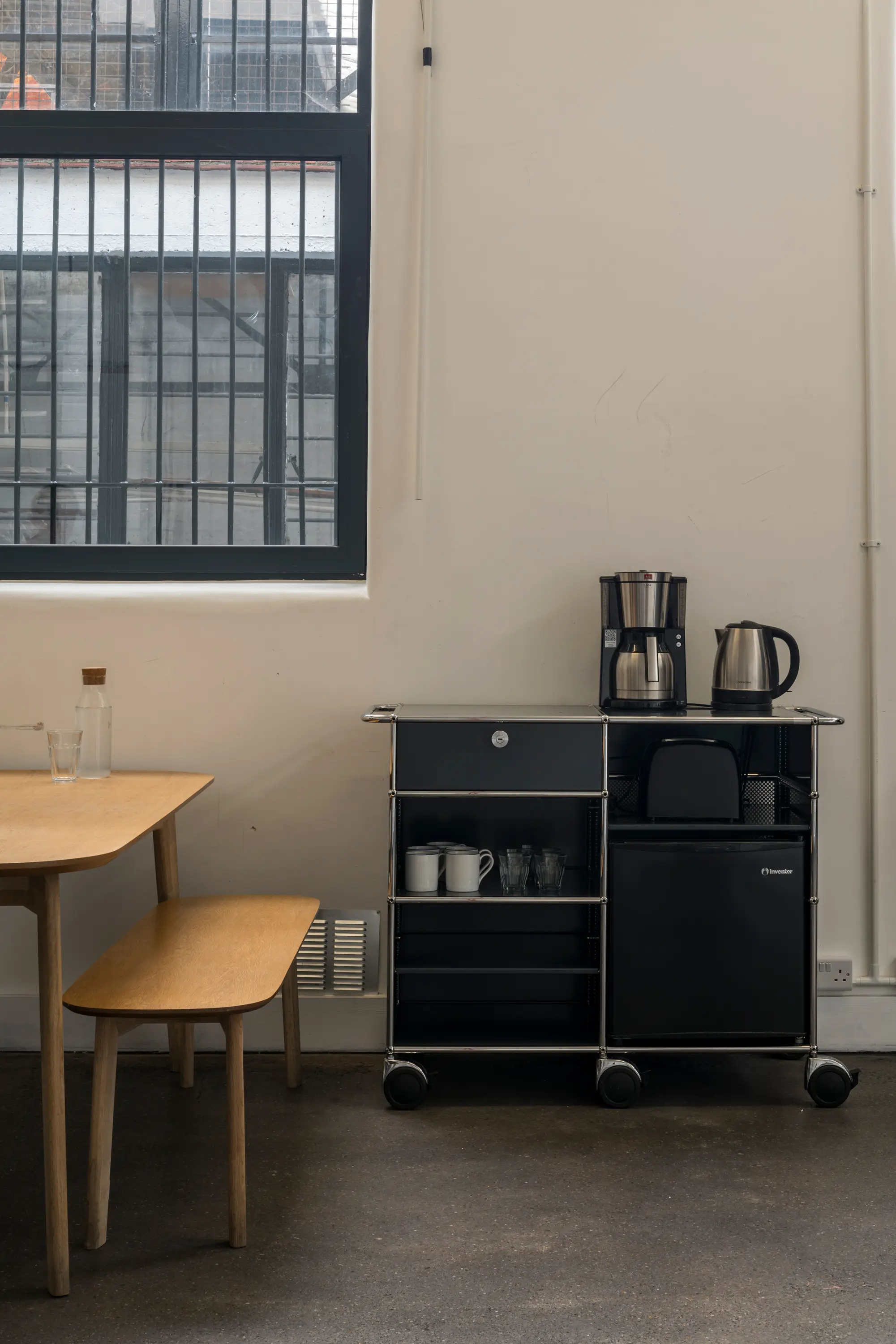 USM - USM Haller Serving Cart | Anthracite