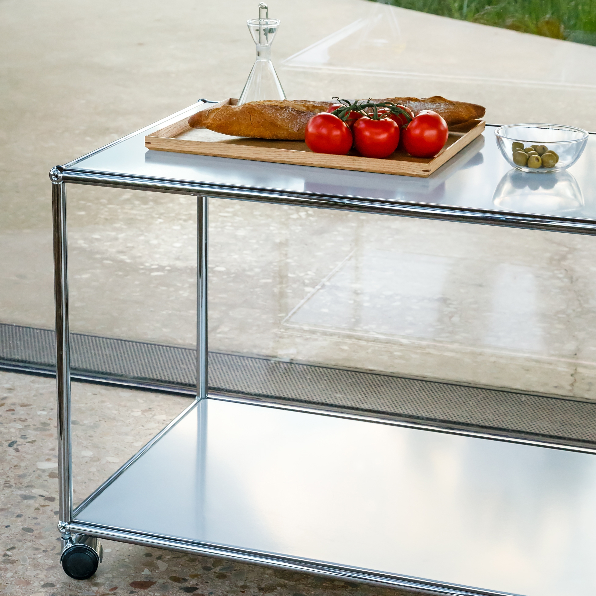 USM Haller Serving Cart | Light Gray