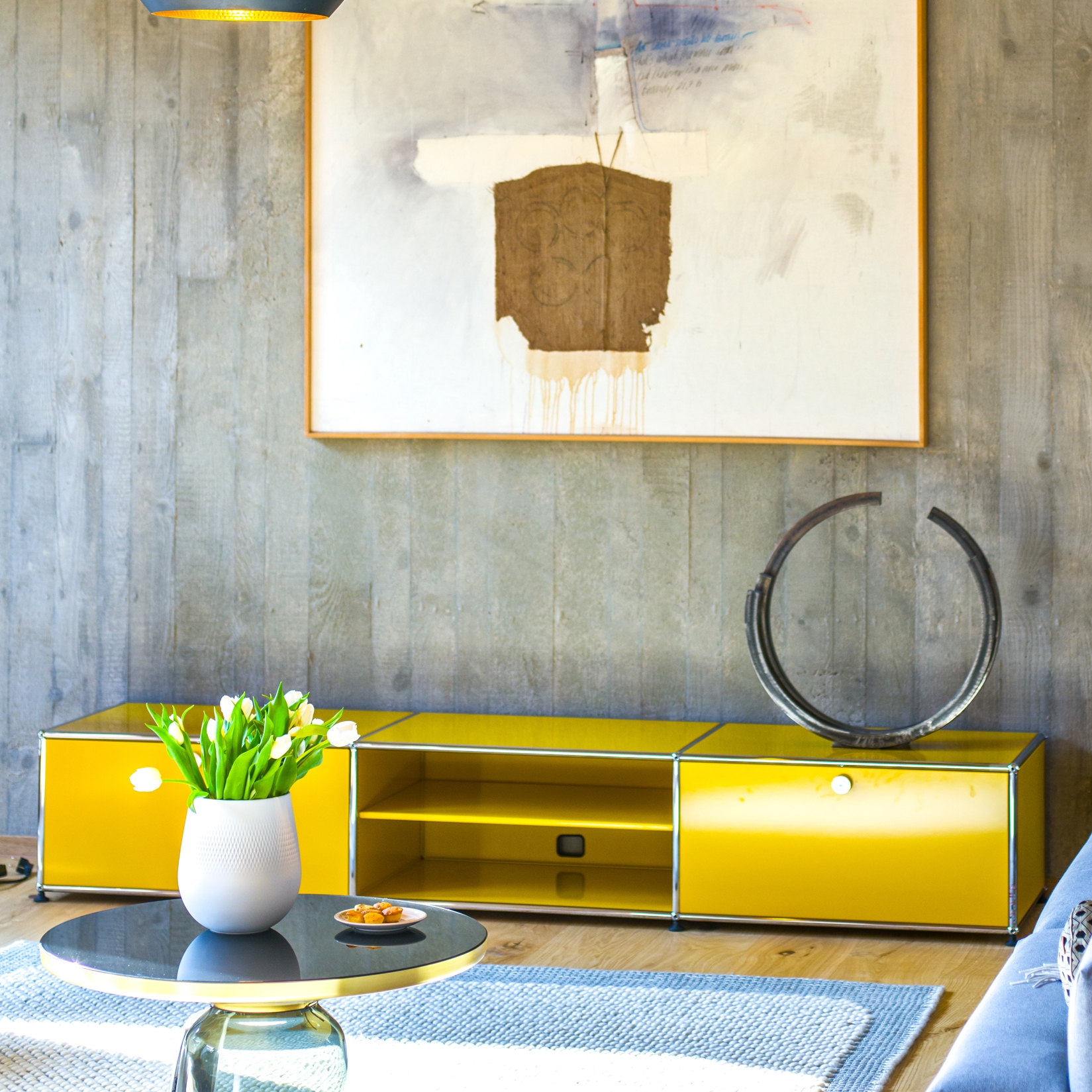 Mostra il prodotto USM Haller Sideboard | Golden Yellow del produttore USM