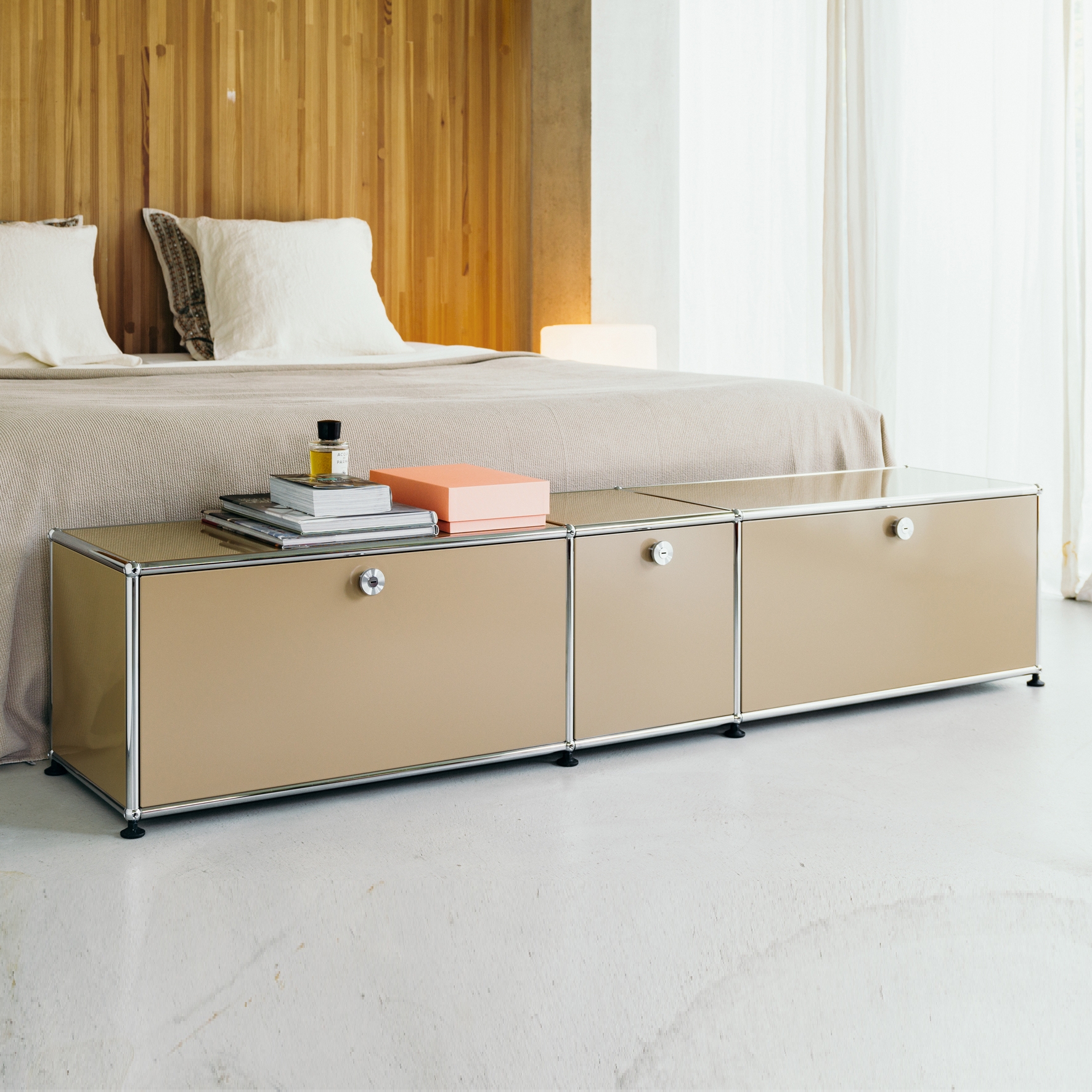 Display product USM Haller Credenza | USM Beige from manufacturer USM