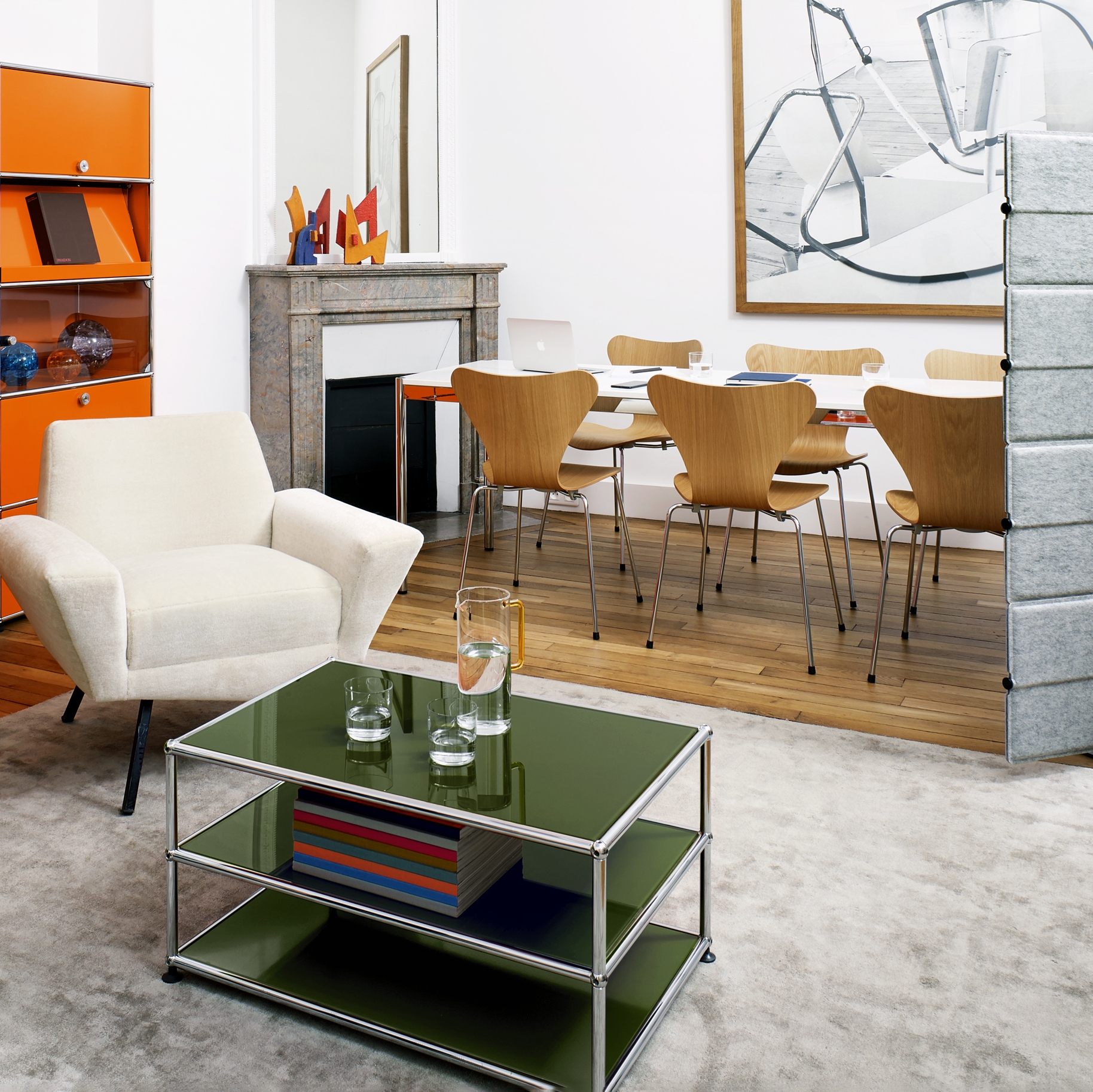 Display product USM Haller Sidetable | Olive Green from manufacturer USM