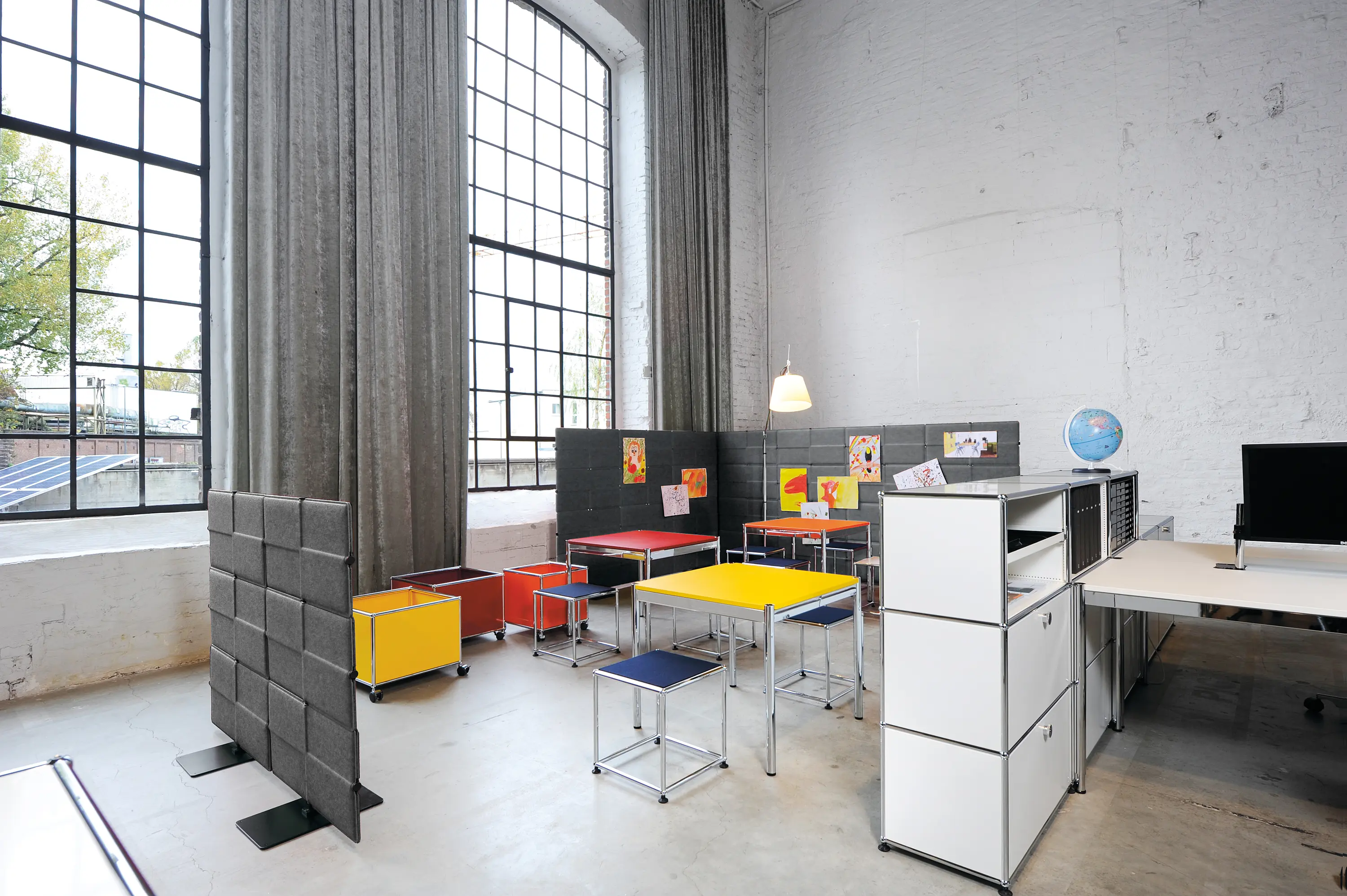 USM - USM Privacy Panels | Anthracite