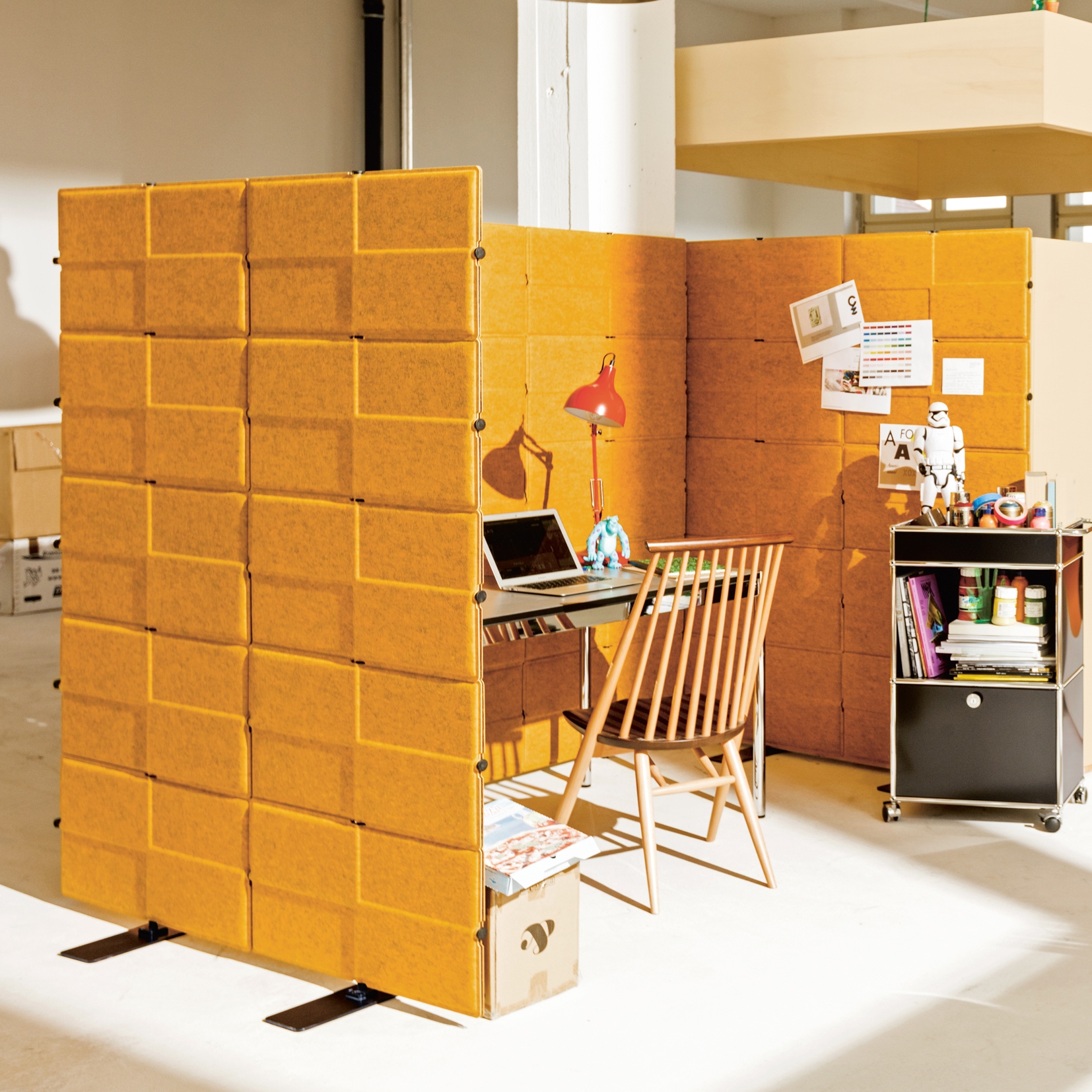 Display product USM Privacy Panels | Yellow from manufacturer USM