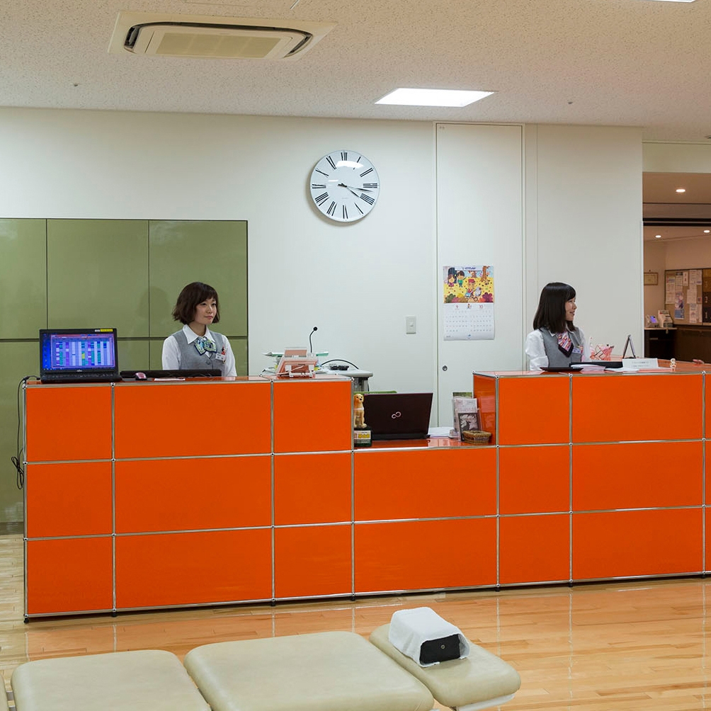 Display product USM Haller Reception Station | Pure Orange from manufacturer USM