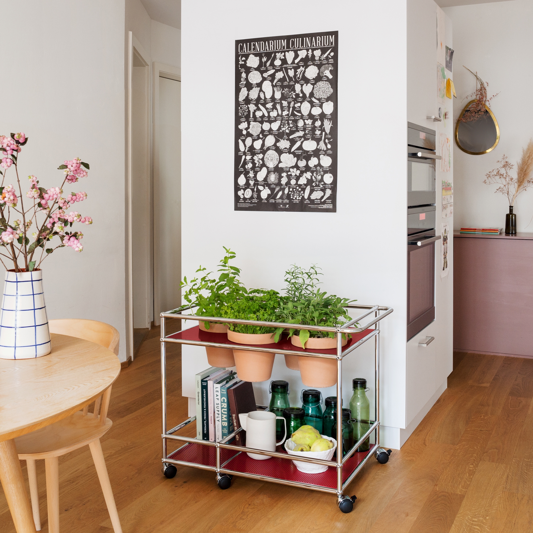 Display product USM Haller Serving Cart with World of Plants | USM Ruby Red from manufacturer USM