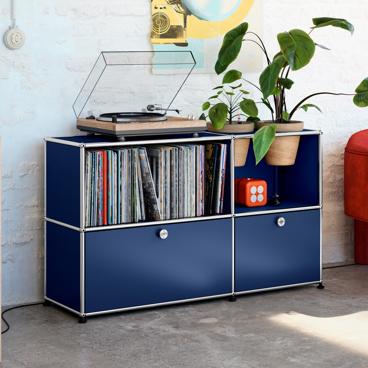 Display product USM Haller Media | Steel Blue from manufacturer USM