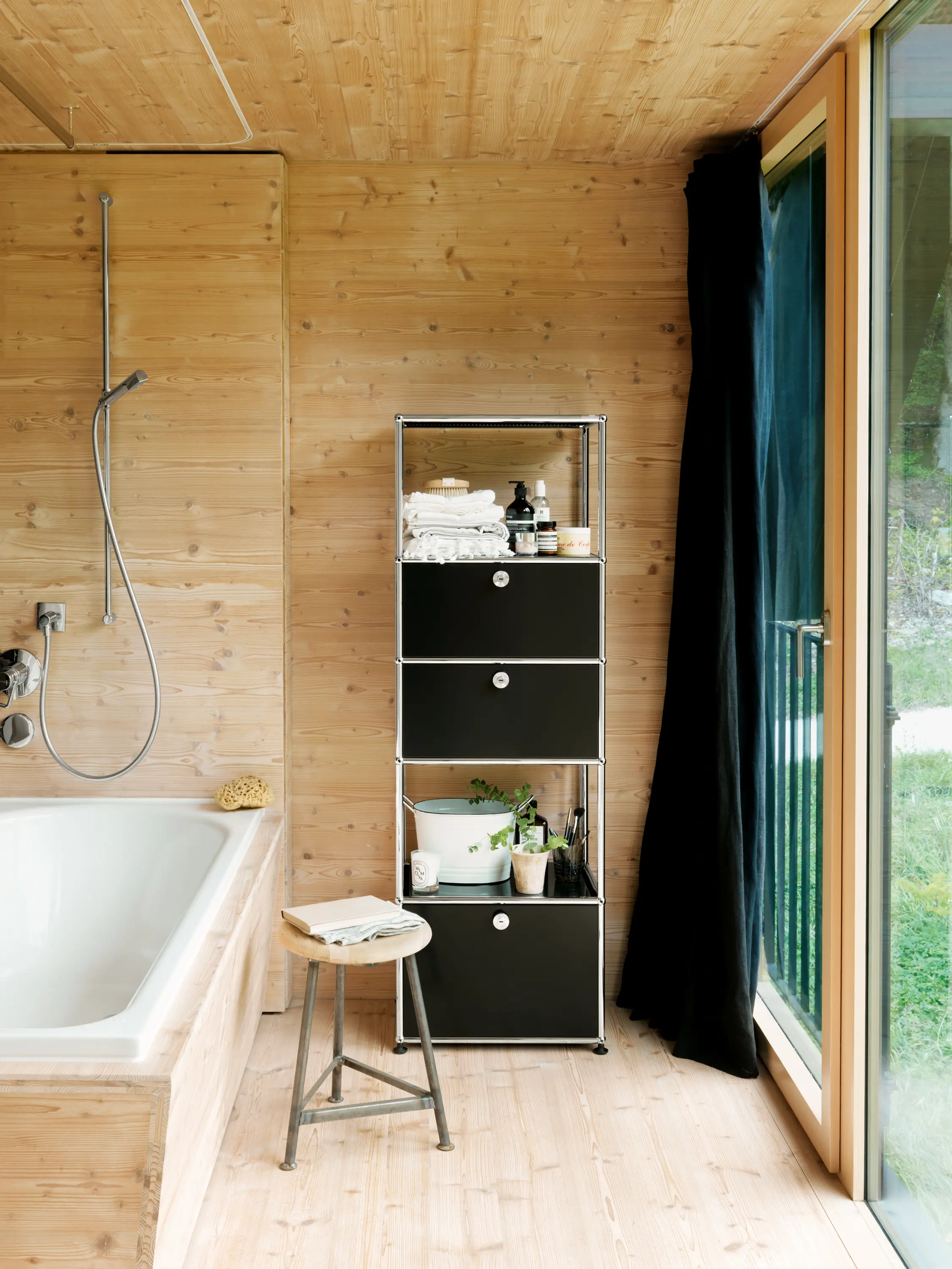 USM - USM Haller Shelving | Graphite Black