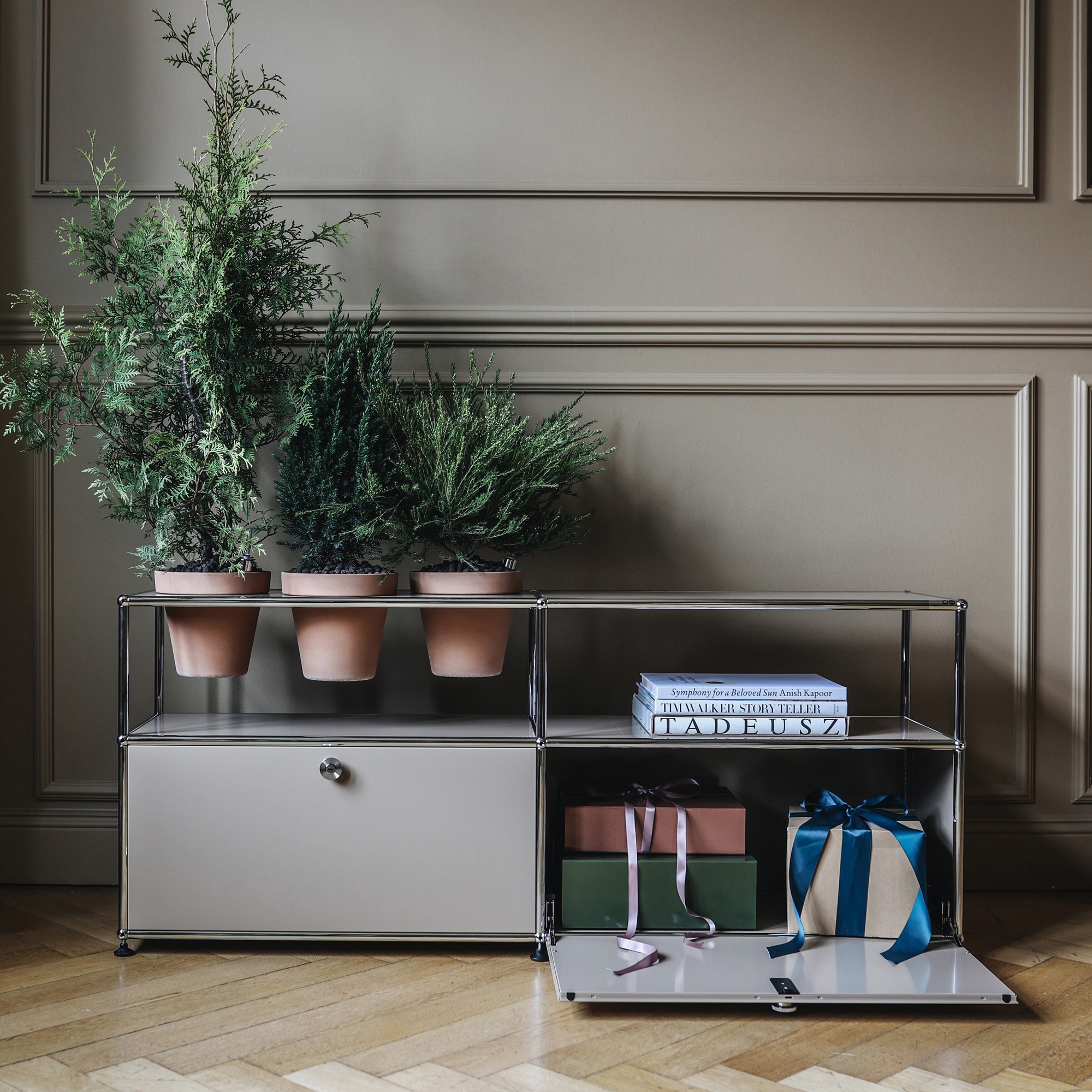 Mostra il prodotto USM Haller Credenza | USM Beige del produttore USM