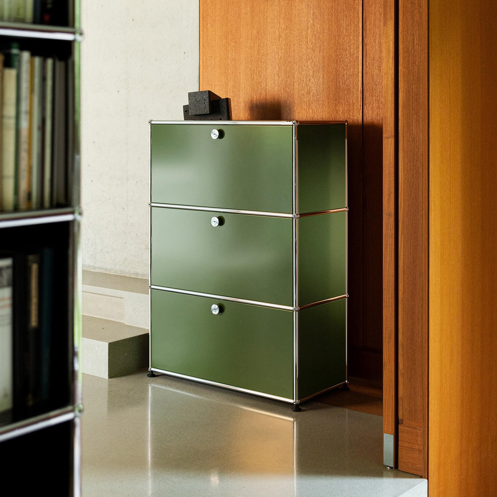 Display product USM Highboard | Olive Green from manufacturer USM