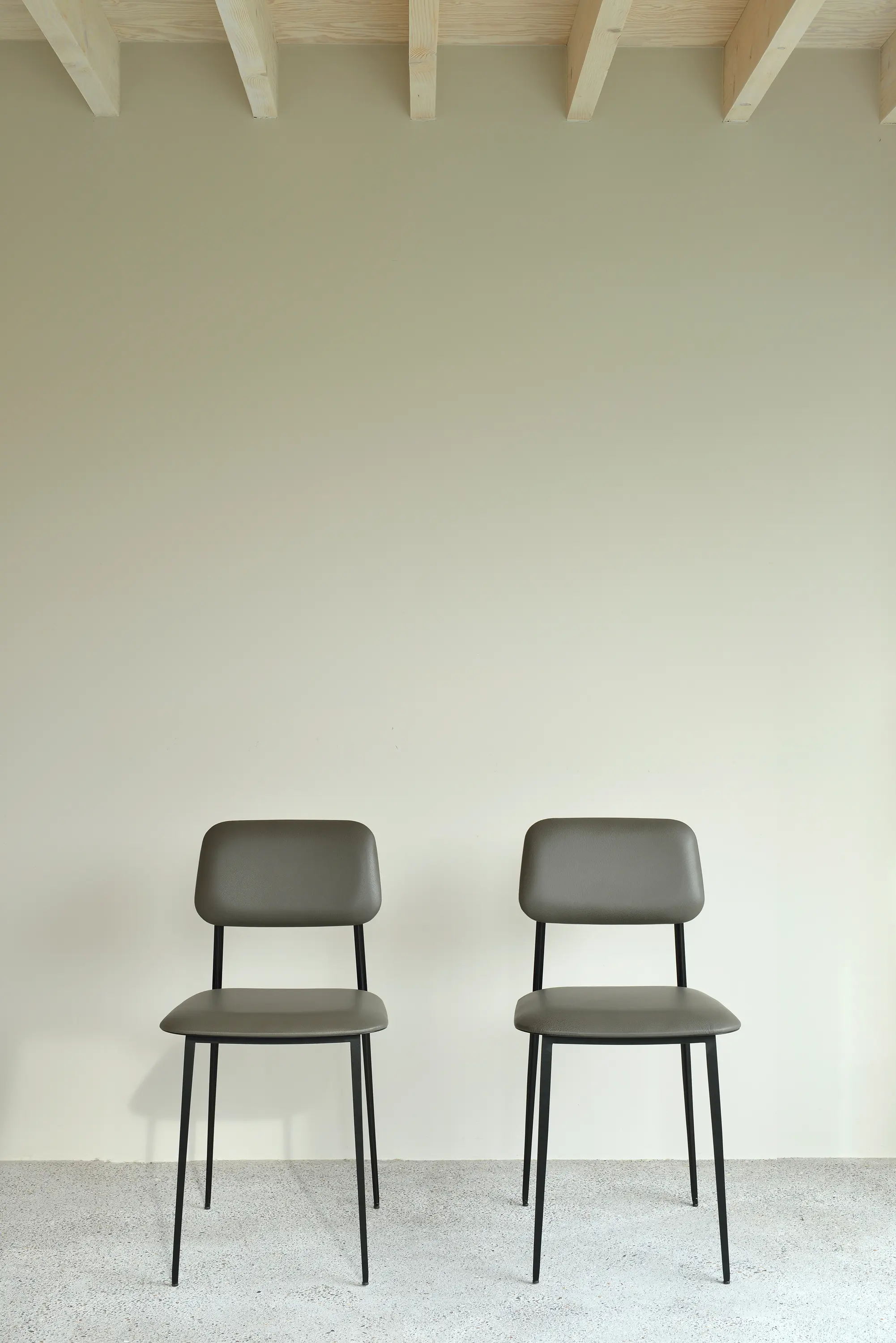 Ethnicraft - DC | Lounge chair - olive green leather