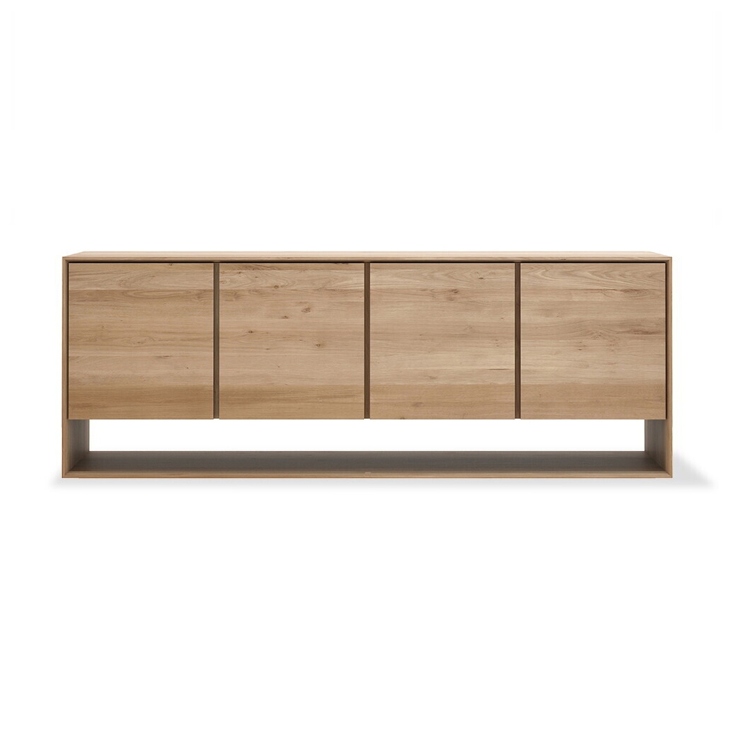 Produkt Nordic | Oak sideboard - 4 doors des Herstellers Ethnicraft anzeigen