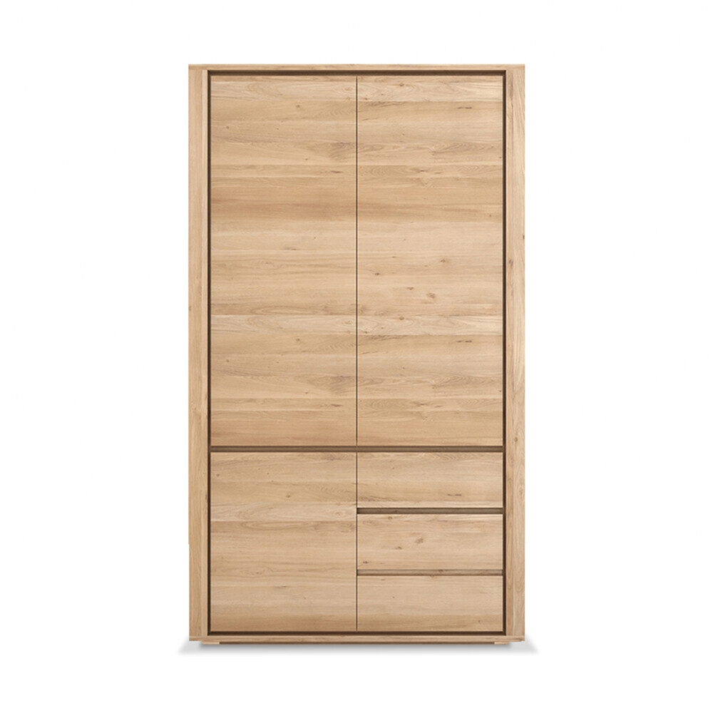 Afficher le produit Shadow | Oak dresser - 3 doors - 2 drawers du fabricant Ethnicraft