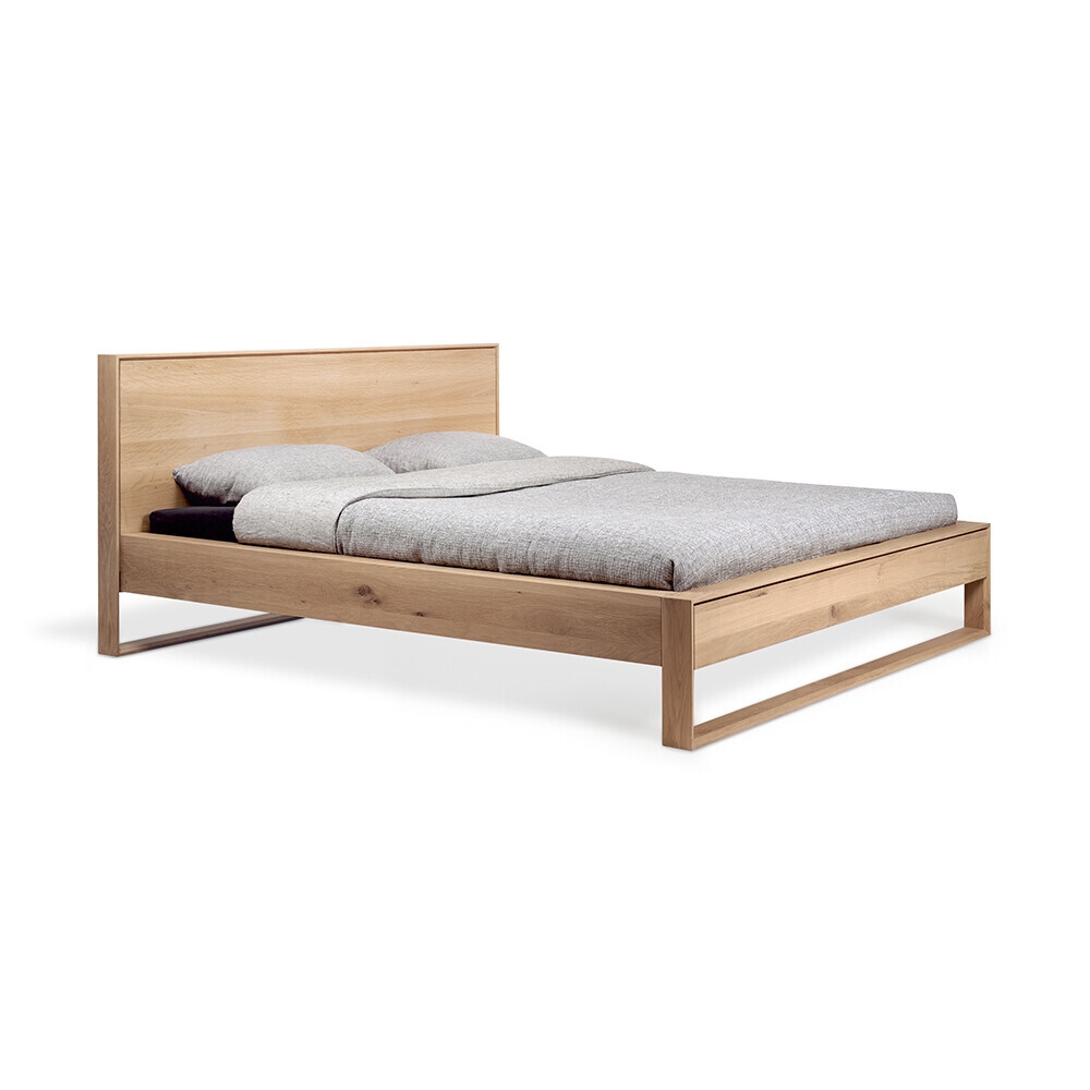 Produkt Nordic | Oak II bed - without slats - mattress size 160x200 des Herstellers Ethnicraft anzeigen