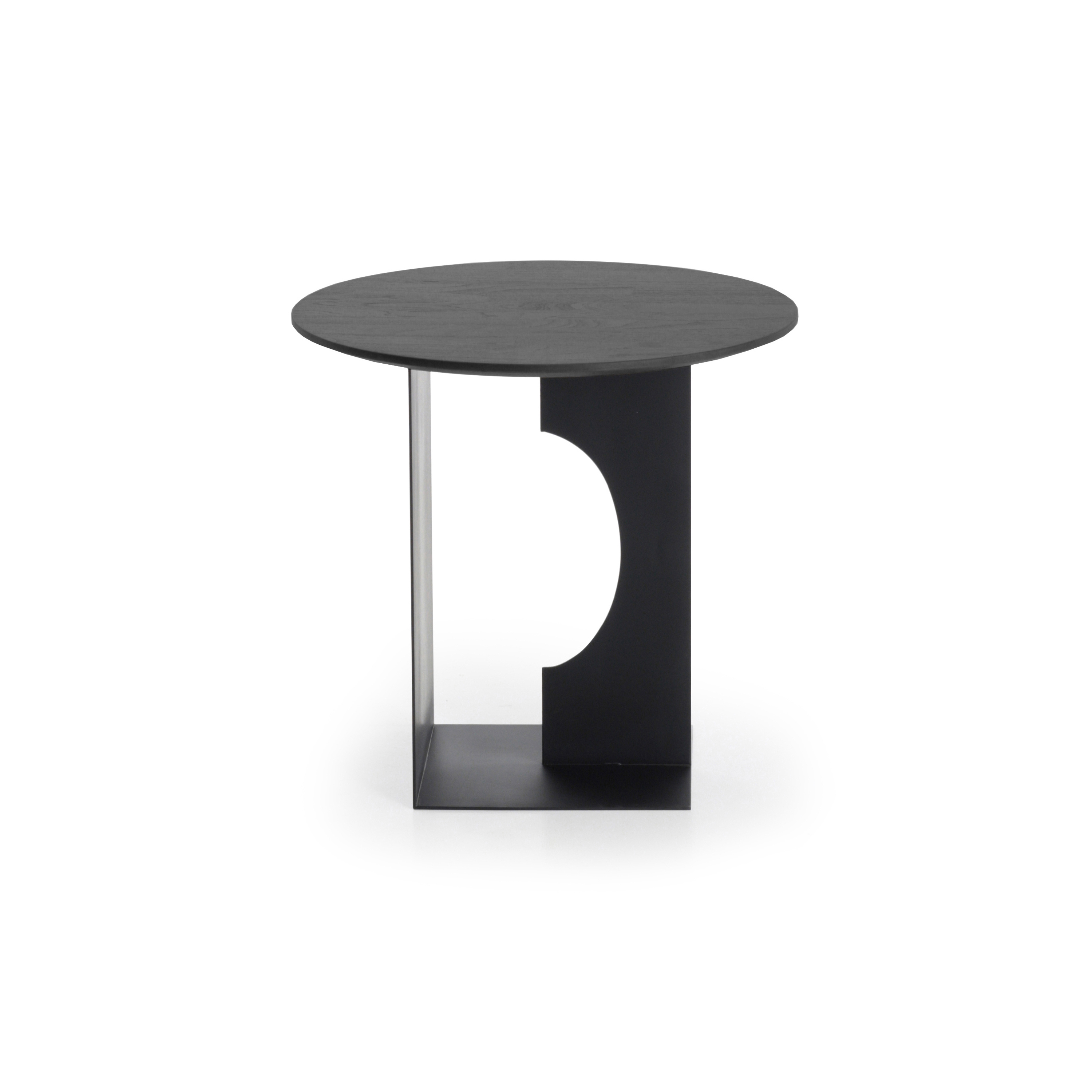 Display product Arc | Teak Black side table - varnished from manufacturer Ethnicraft
