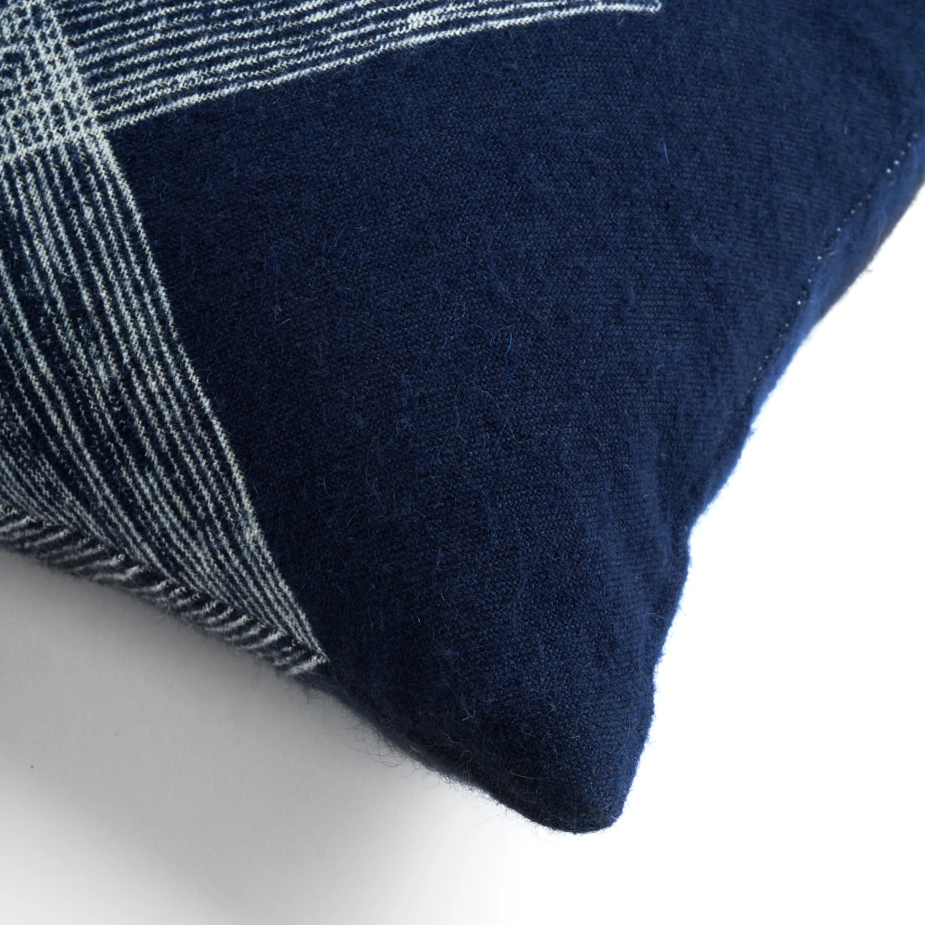 Ethnicraft - Mystic Ink collection | Navy Linear Diamonds cushion - lumbar