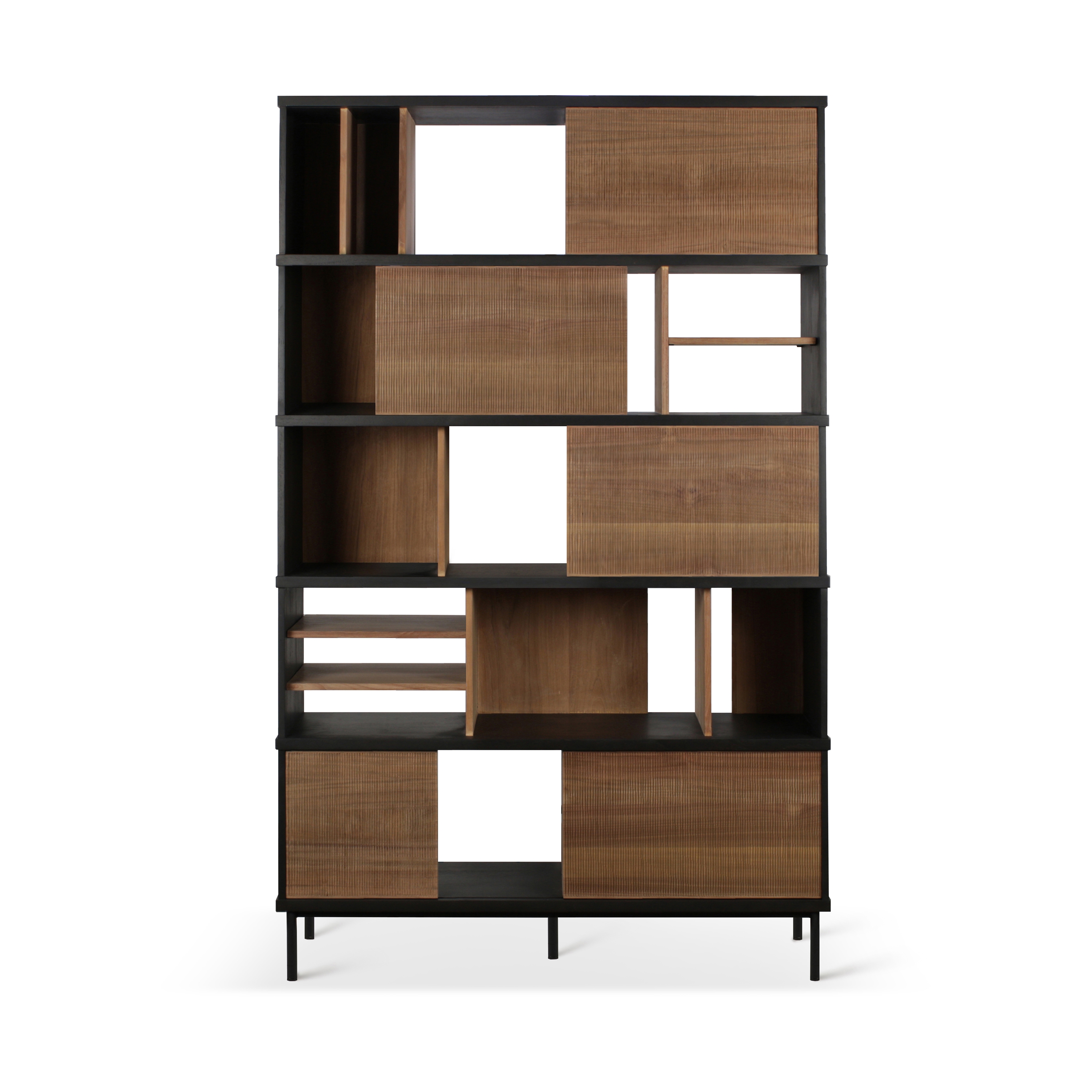 Mostra il prodotto Oscar | Teak rack - 5 sliding doors del produttore Ethnicraft
