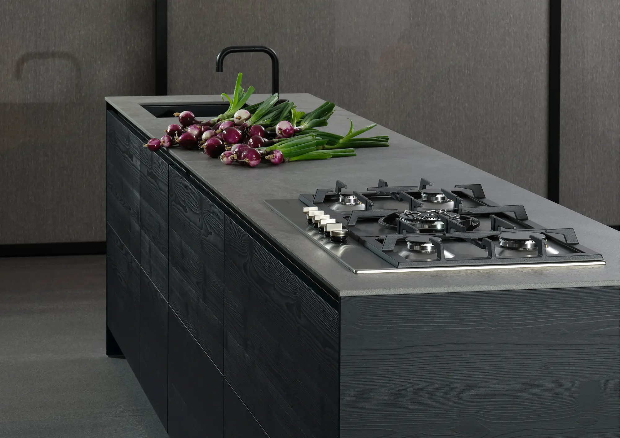 Poggenpohl - +SEGMENTO