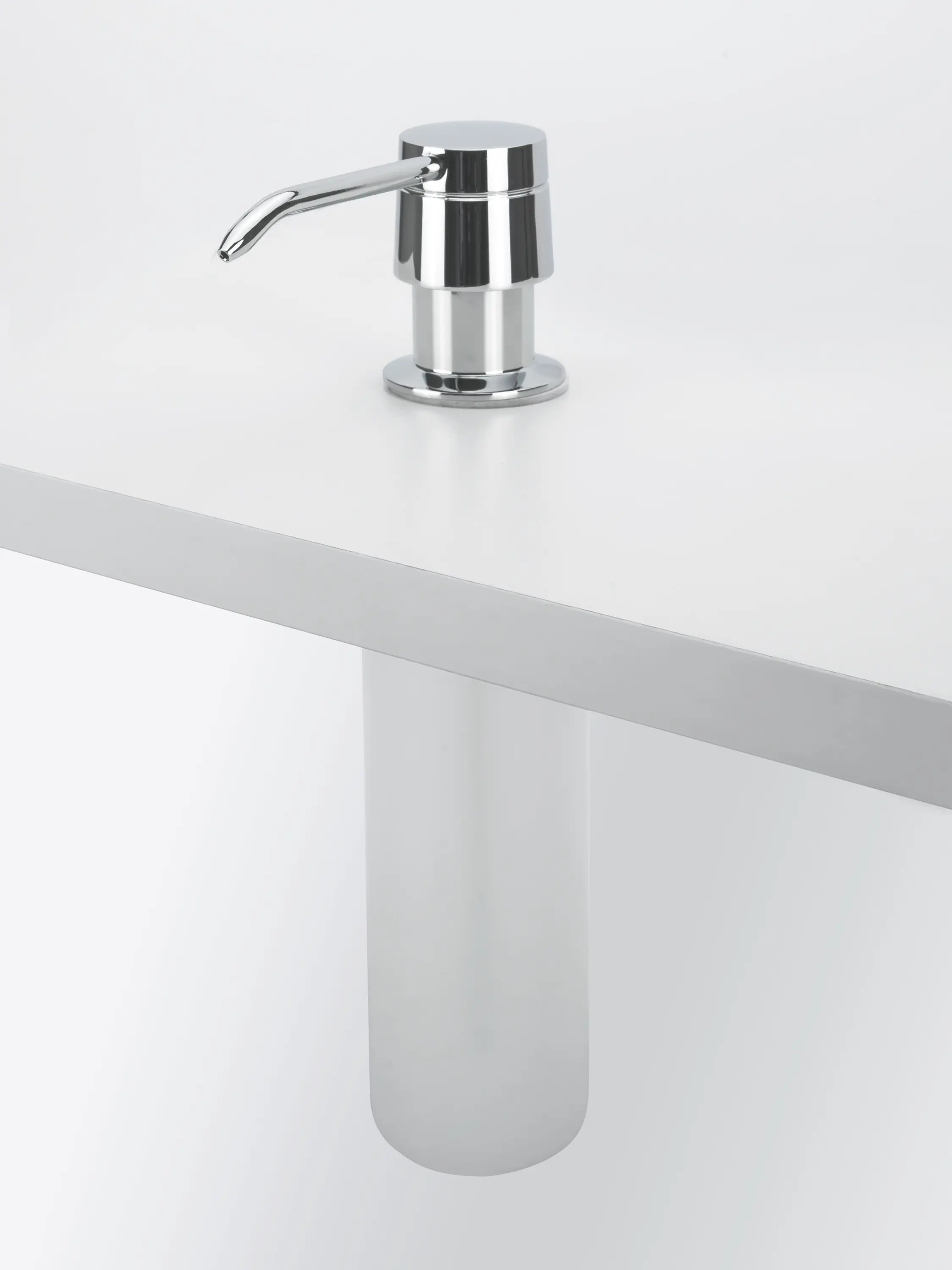 COLOMBO DESIGN - Built in soap dispenser