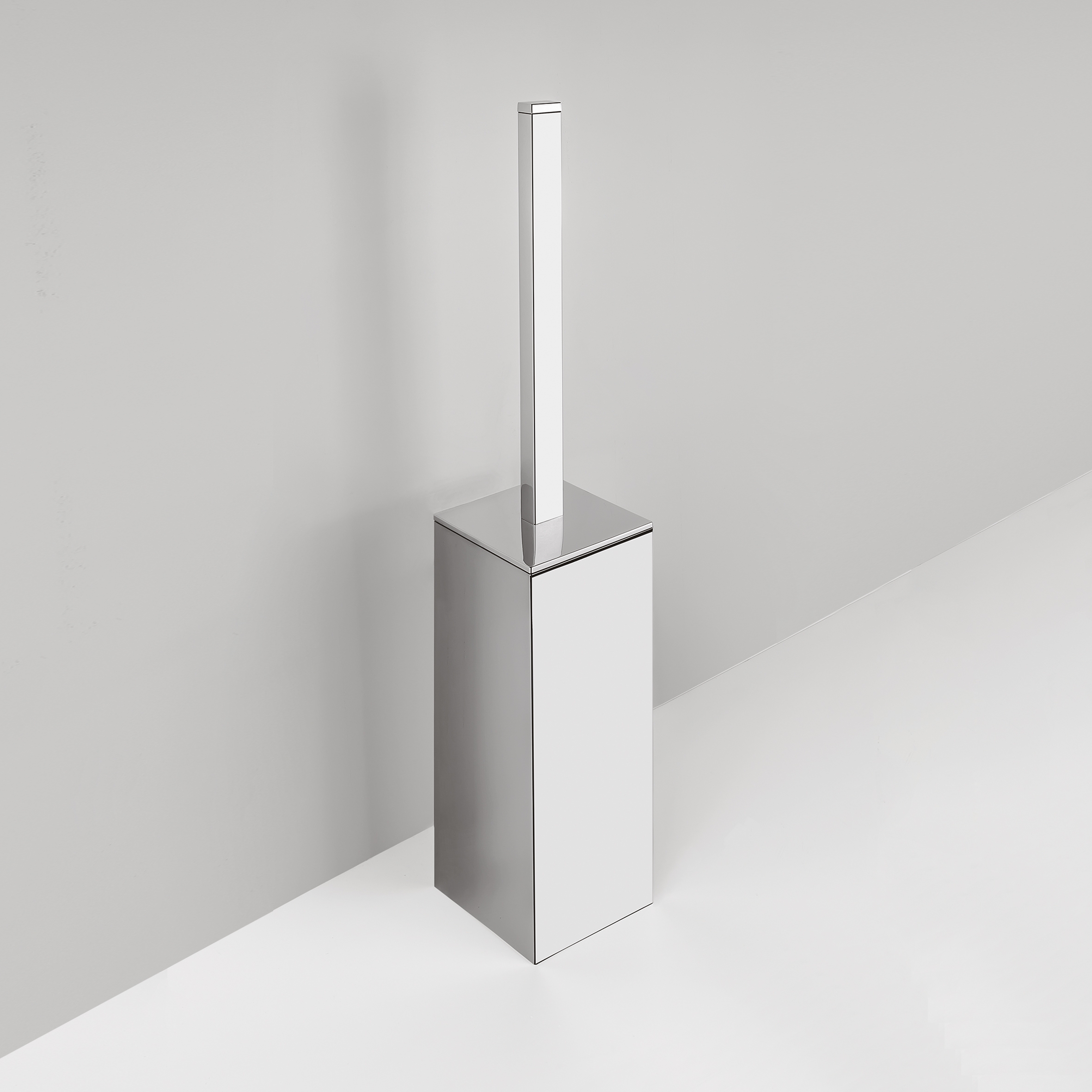 Display product BasicQ | Standing brush holder from manufacturer COLOMBO DESIGN