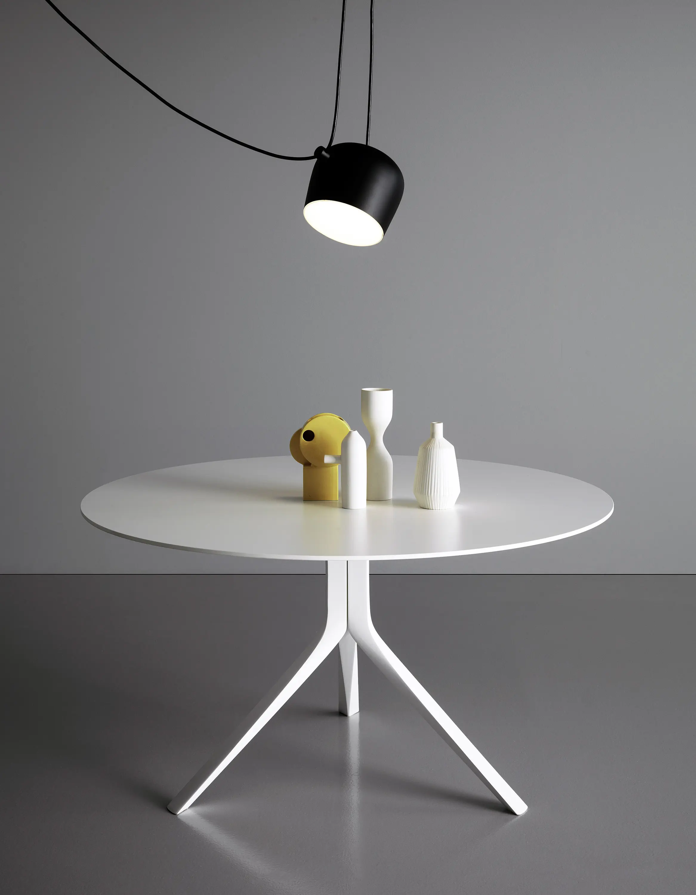 Kristalia - Oops Table