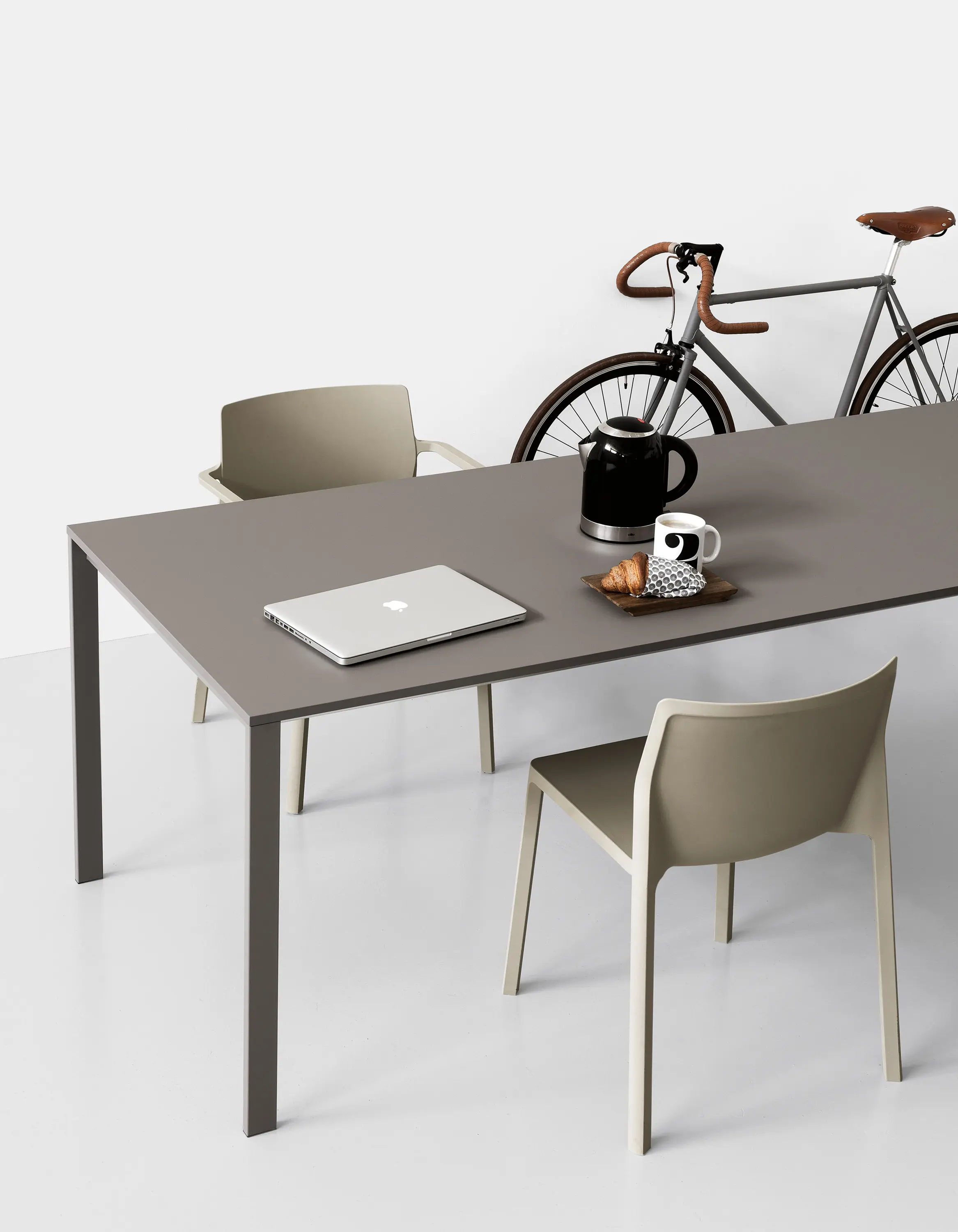 Kristalia - be-Easy slatted Bartable