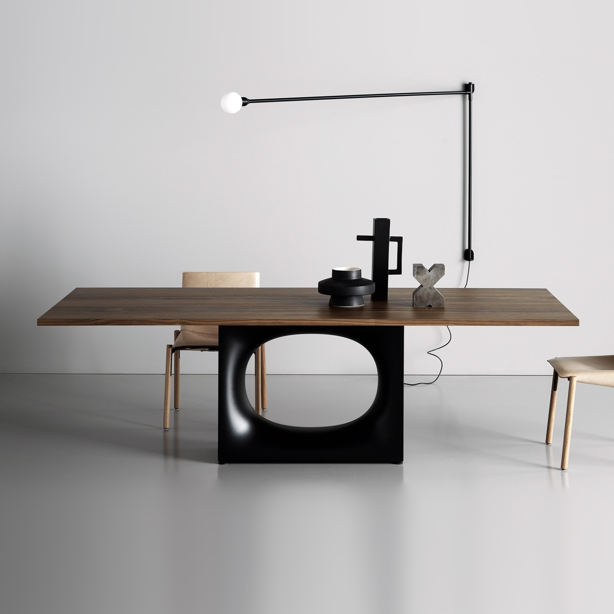 Afficher le produit Holo table du fabricant Kristalia