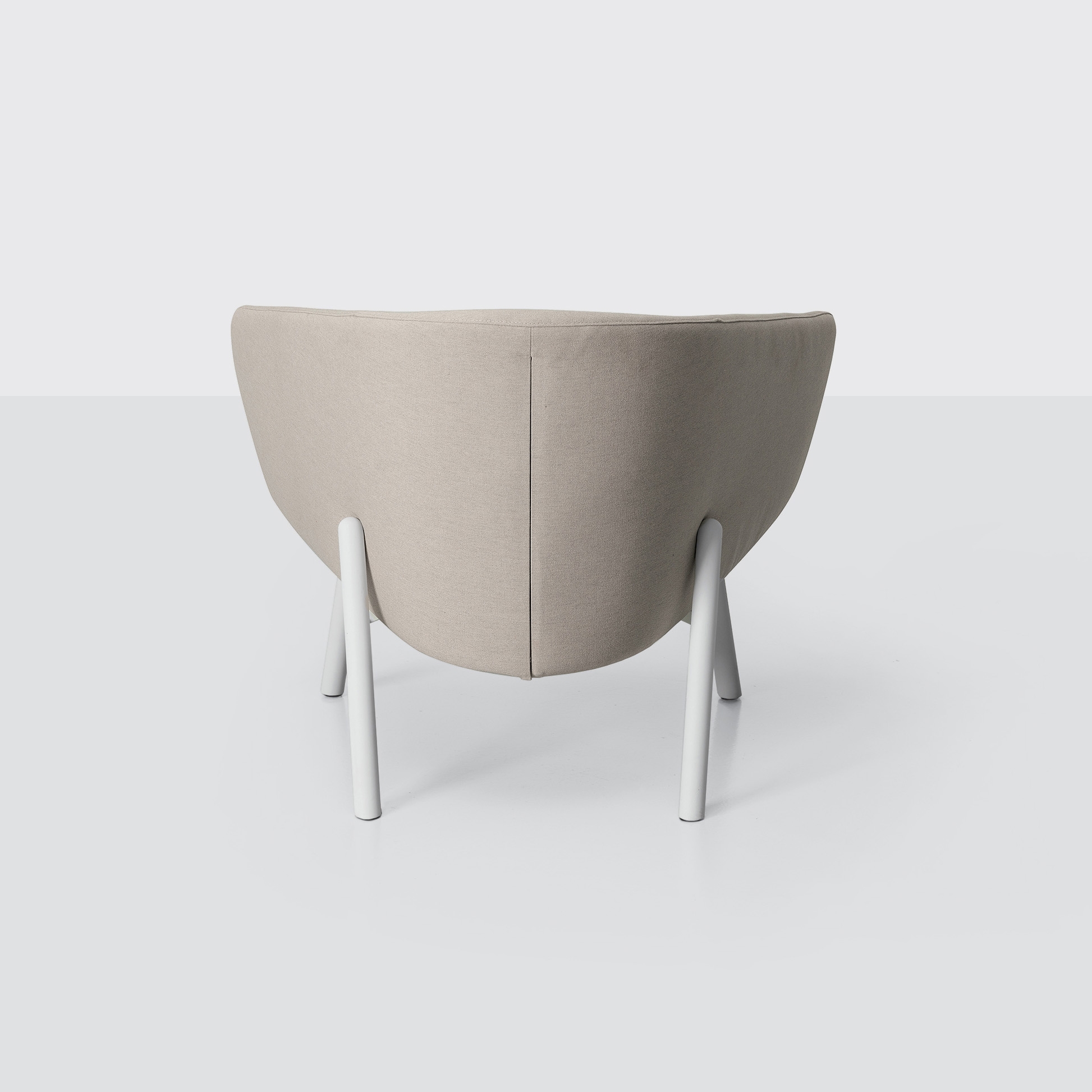 Vertoon produk Tuile armchair van vervaardiger Kristalia