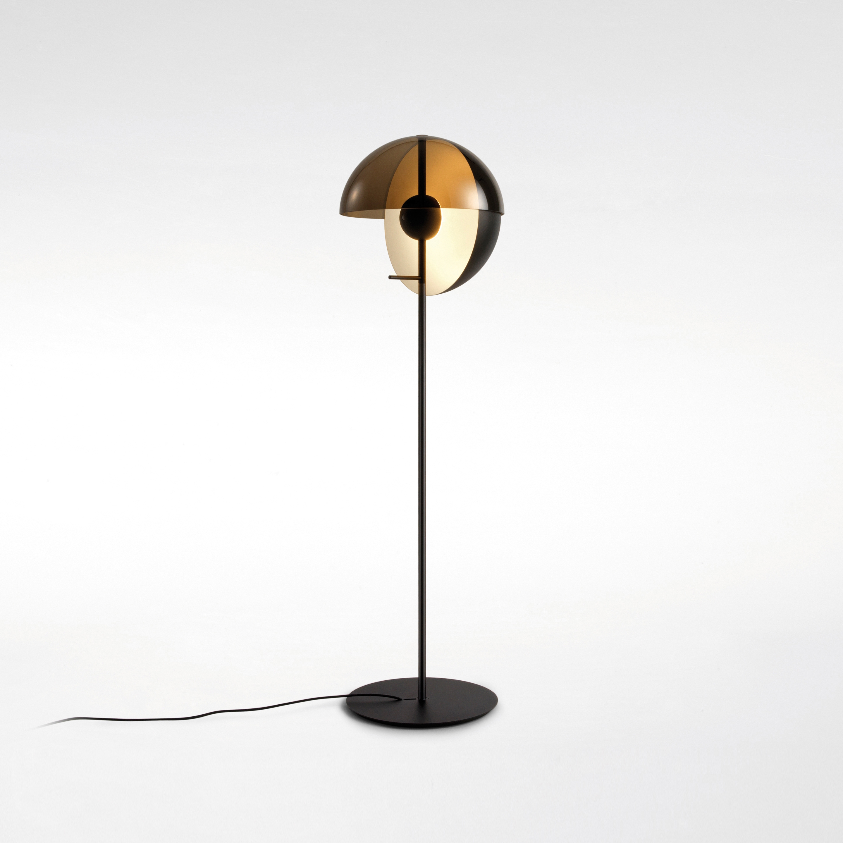 Mostra il prodotto Theia P Black del produttore Marset