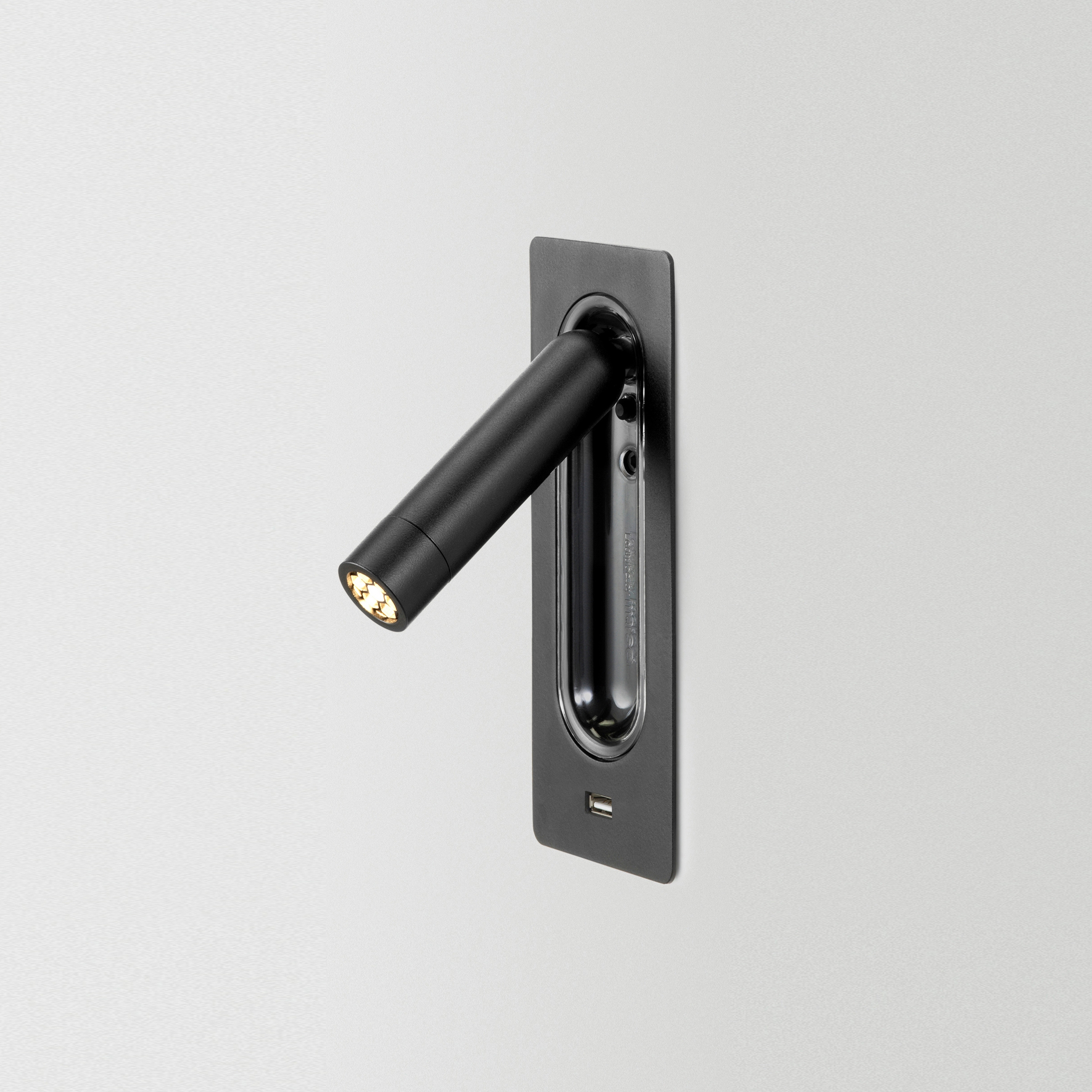 Display product Ledtube RSC USB Matt black from manufacturer Marset