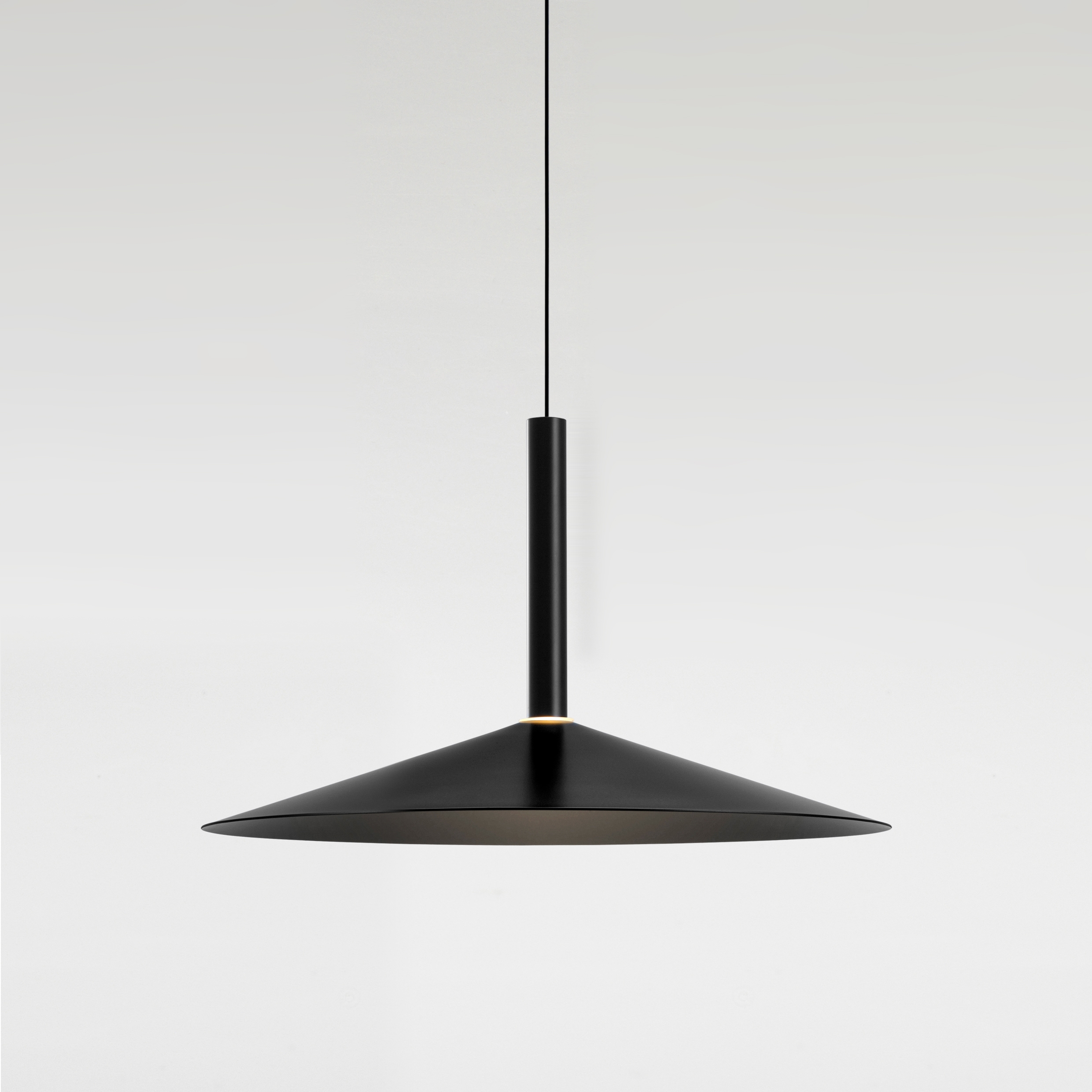 Vertoon produk Milana 47 Black van vervaardiger Marset