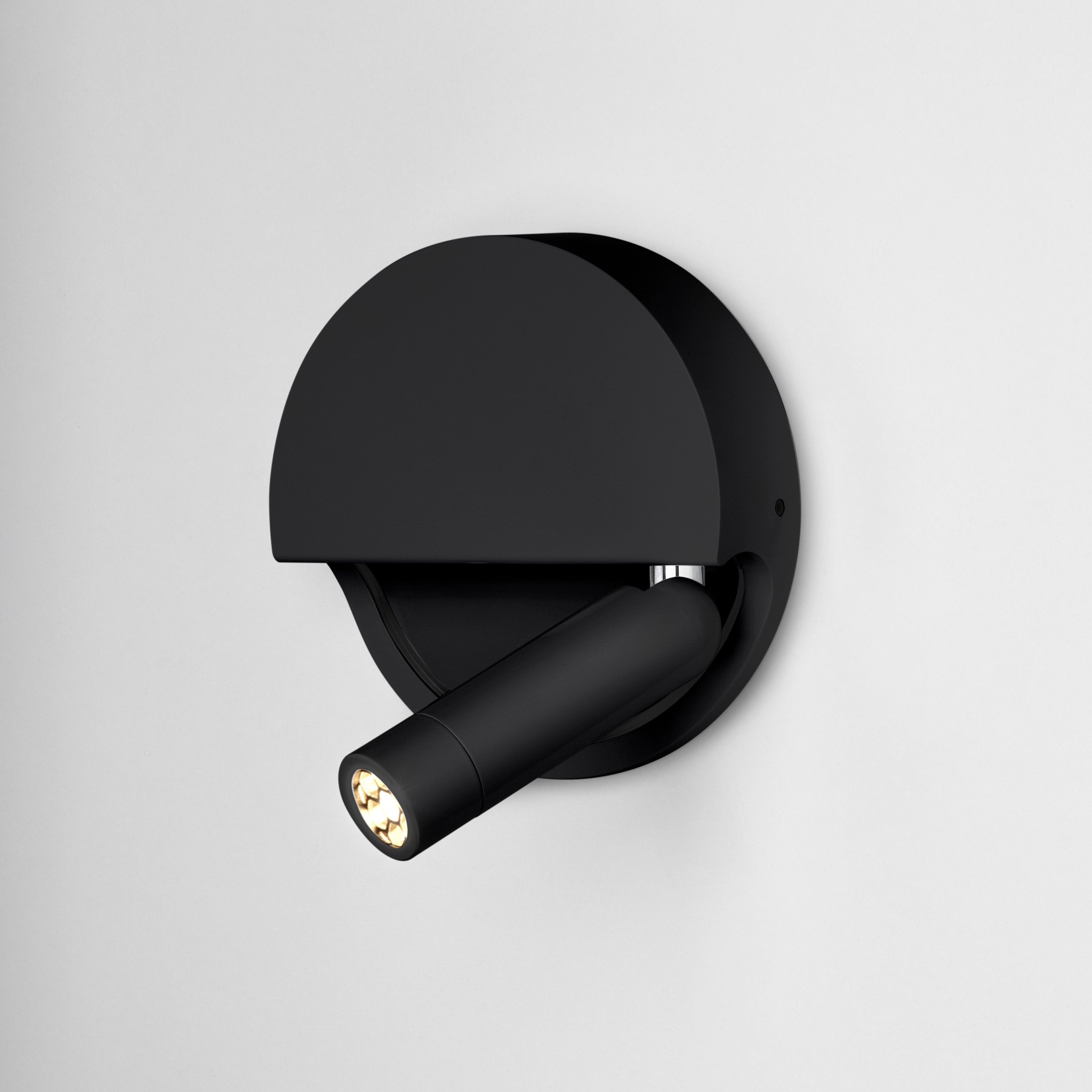 Display product Ledtube R Matt Black from manufacturer Marset