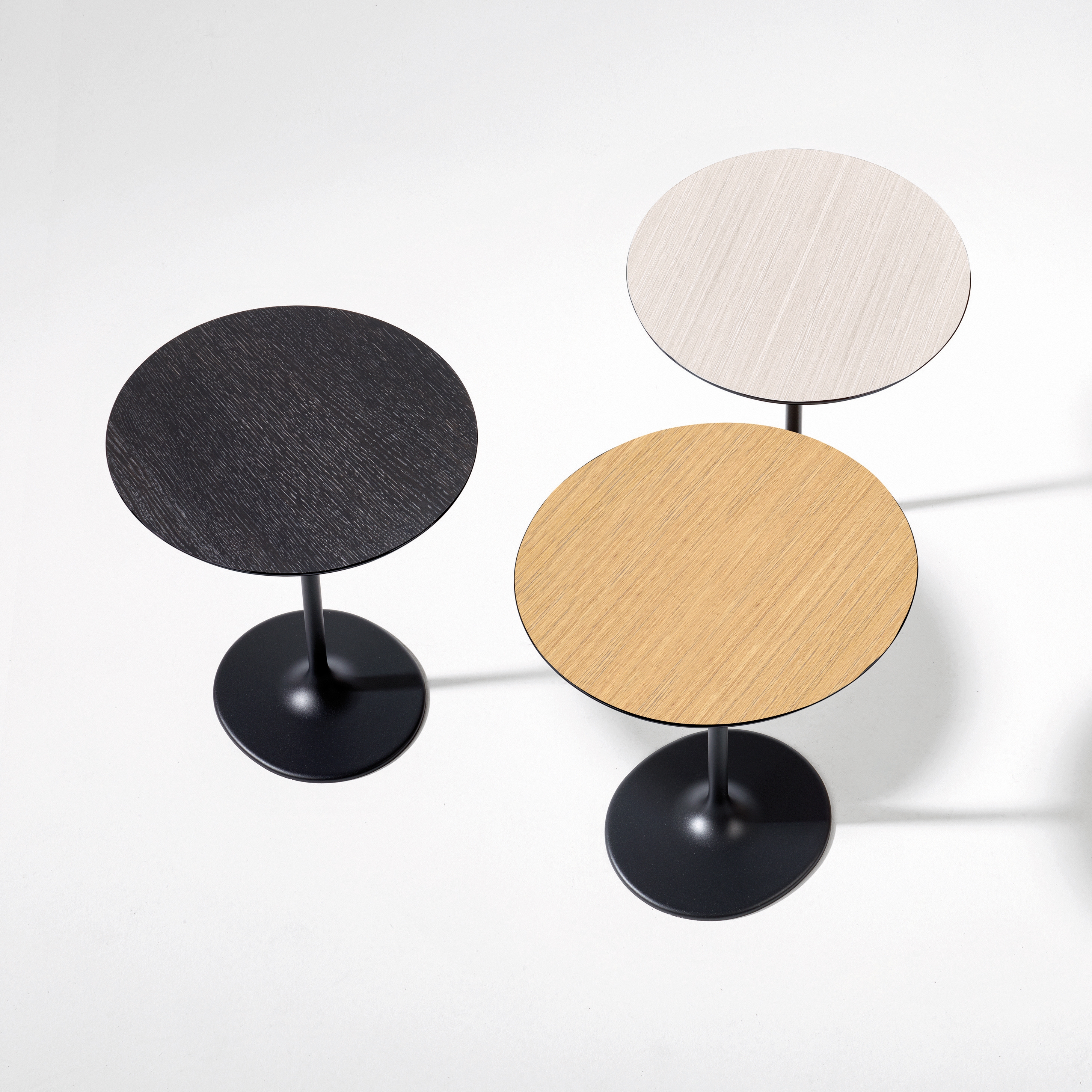 Display product Dizzie | H 50 from manufacturer Arper