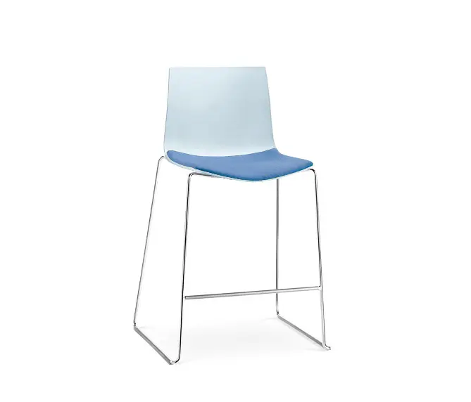 Arper - Catifa 46 | Stool, sled base