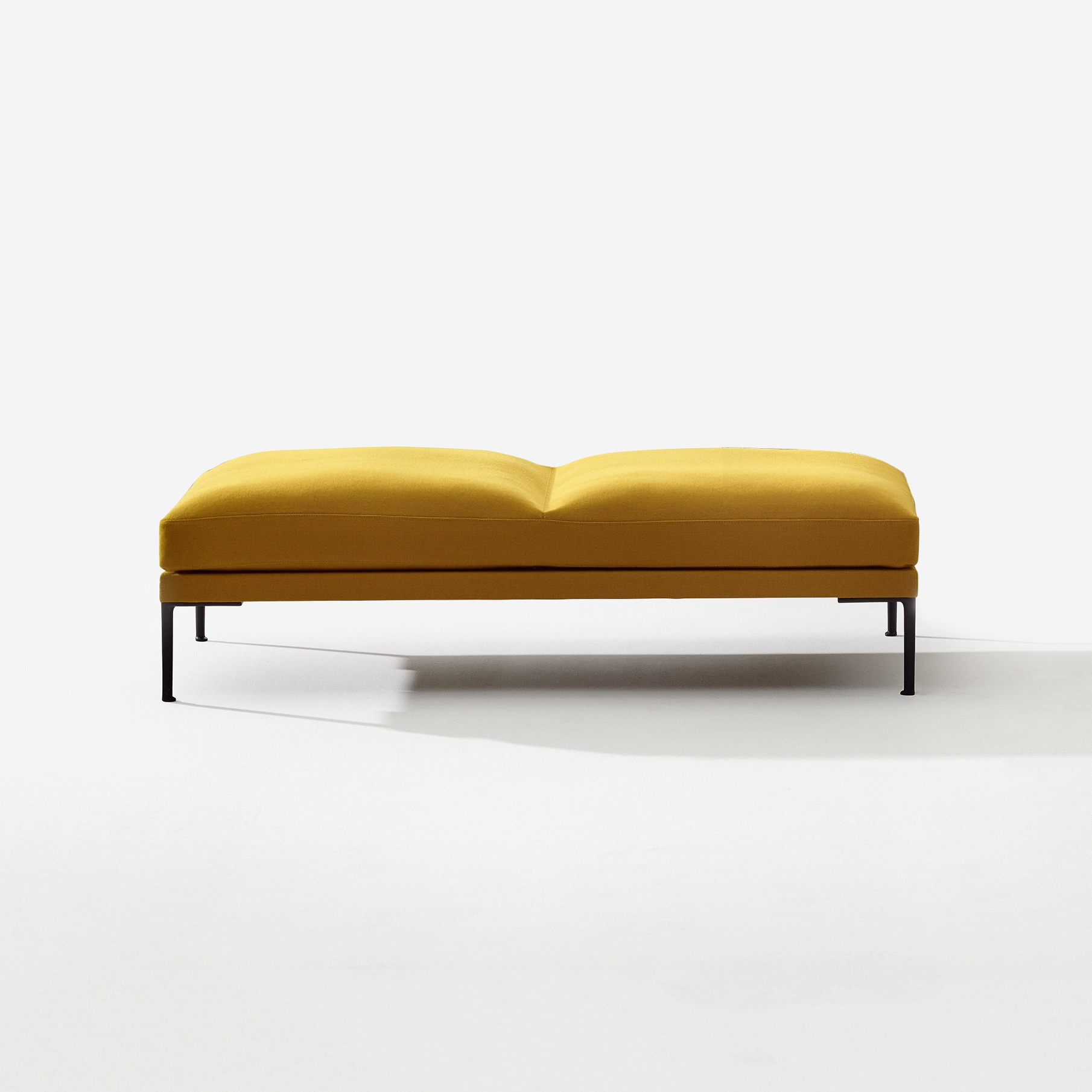 Display product Steeve bench from manufacturer Arper
