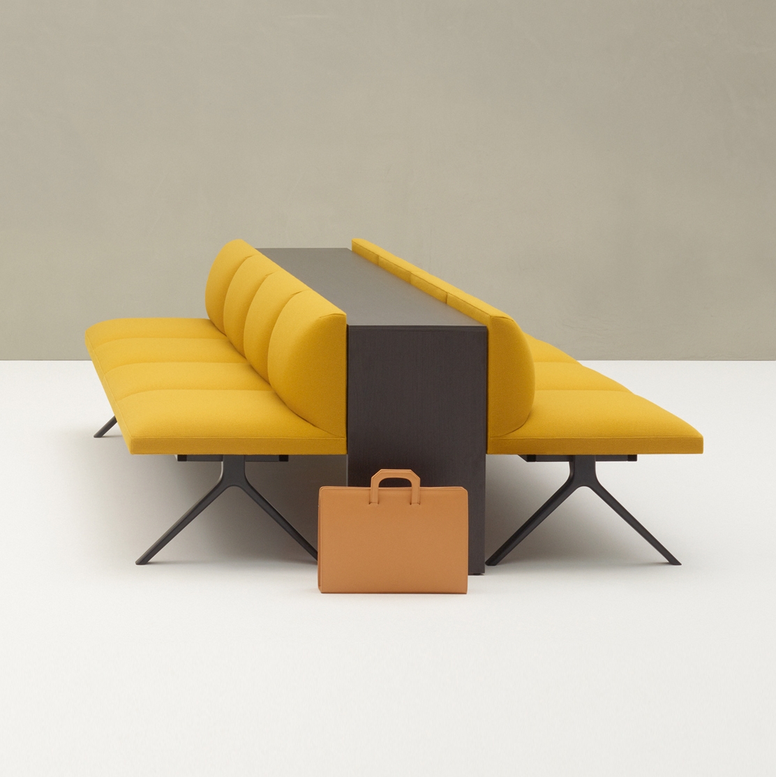 Display product Kiik from manufacturer Arper