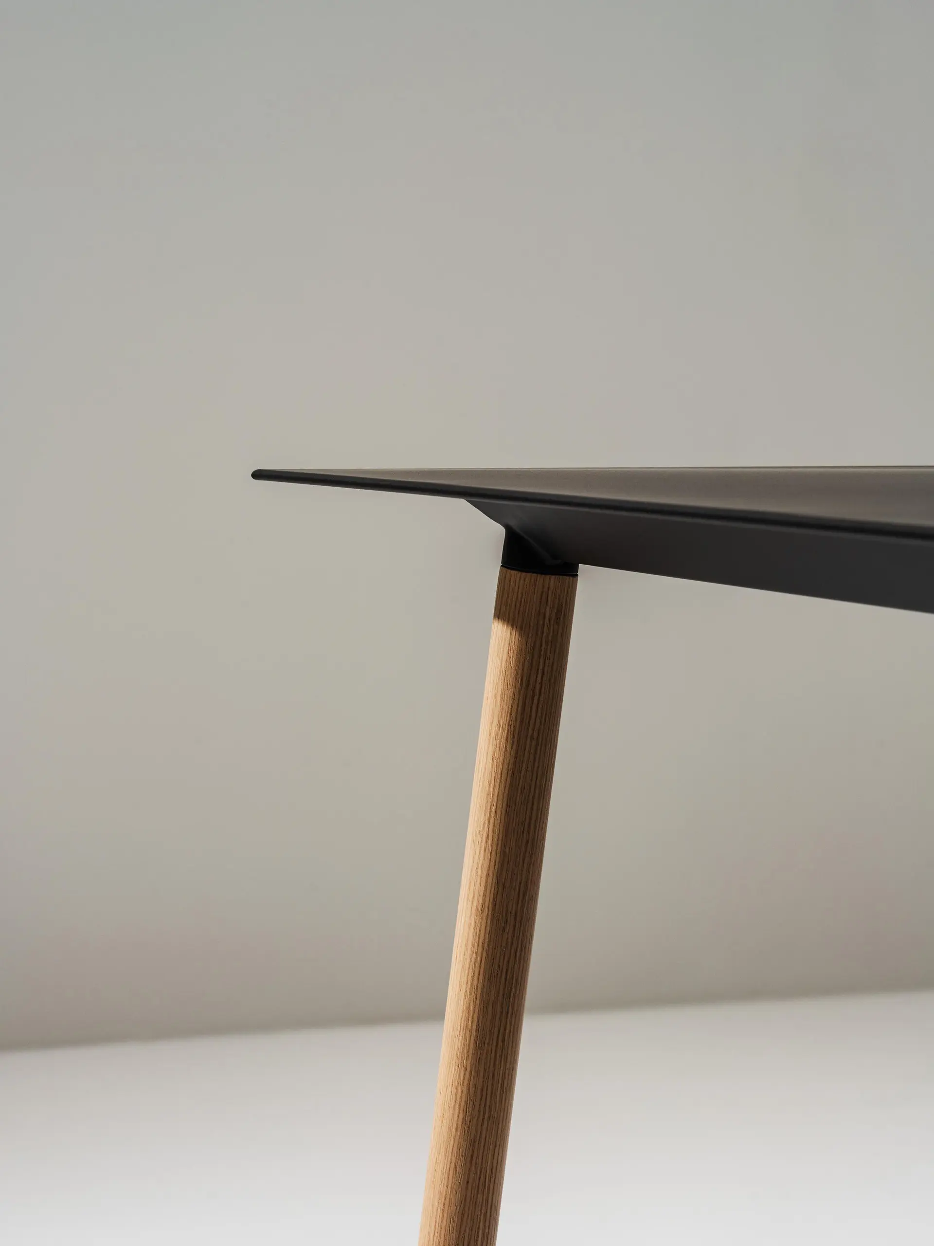 Arper - Onemm – Tisch  H 90 cm