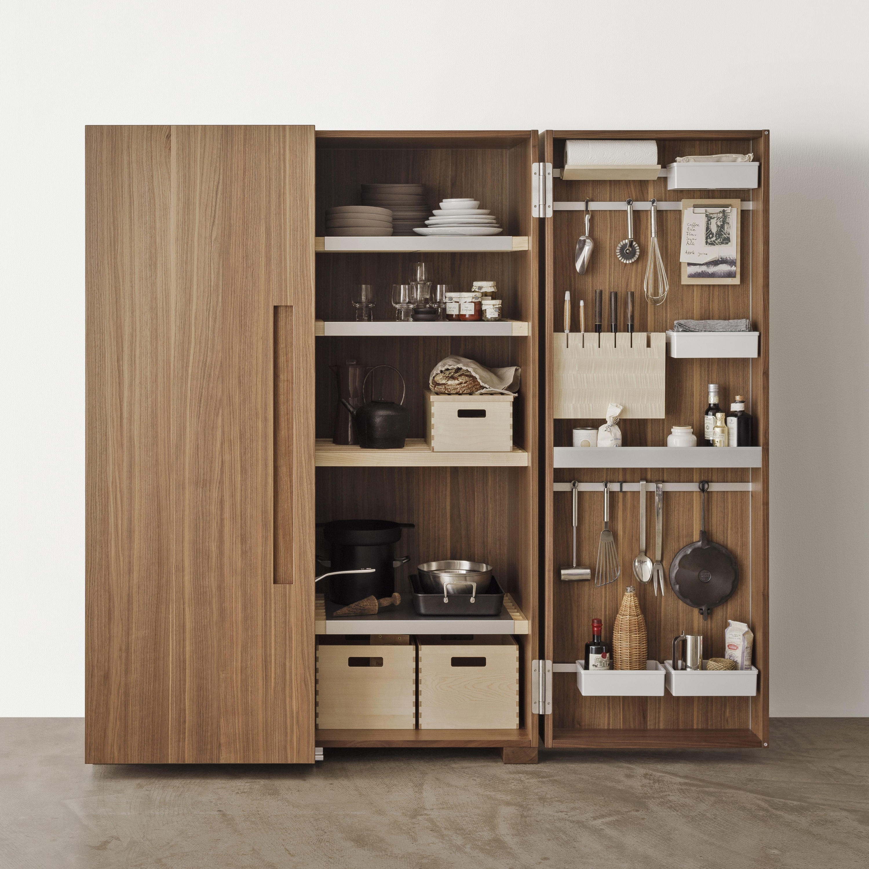 Display product b2 Werkschrank from manufacturer bulthaup