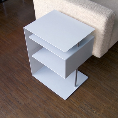 Mostra il prodotto x-centric table del produttore Radius Design