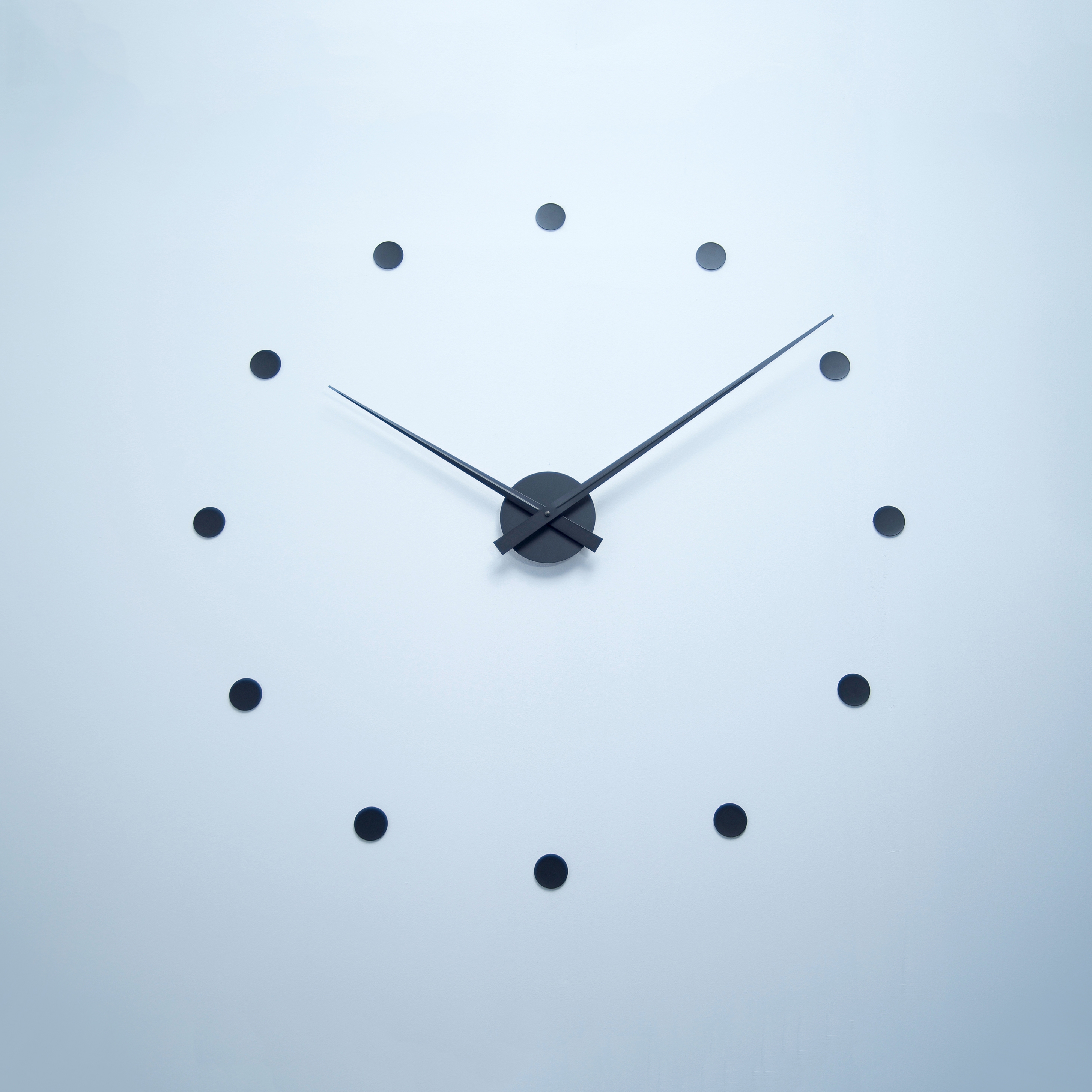 Produkt wanduhr schwarz des Herstellers Radius Design anzeigen