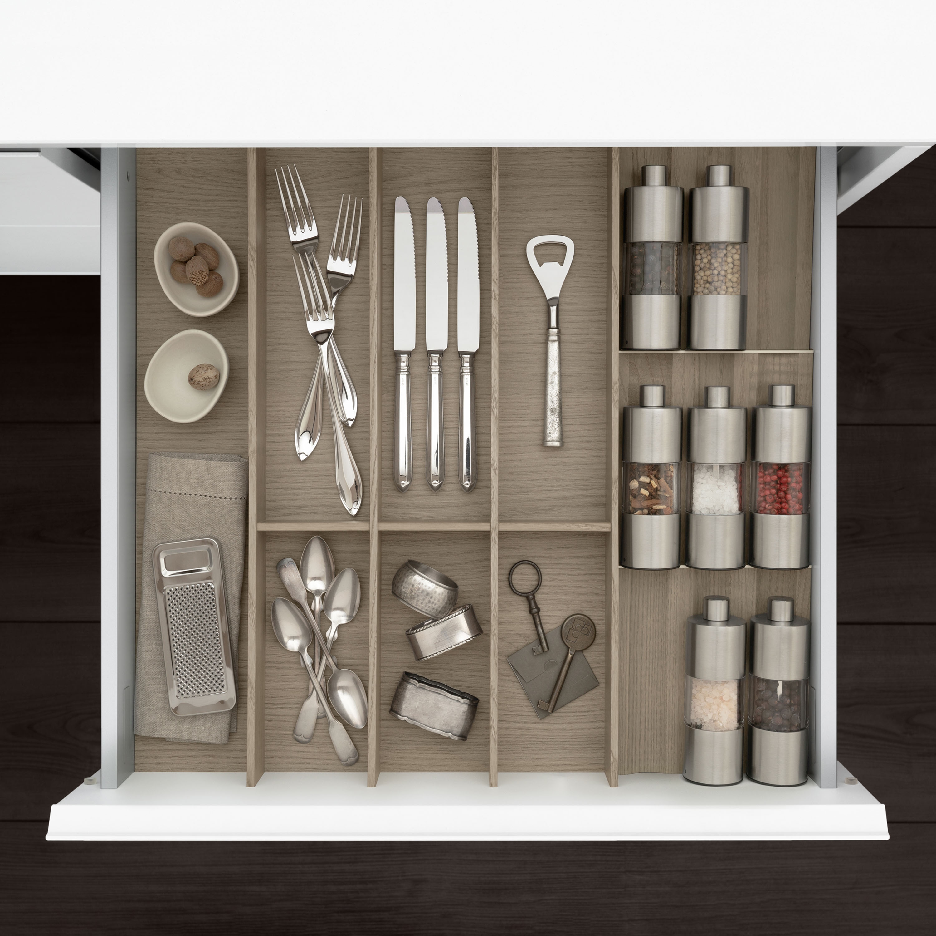 Produkt Innenausstattungen | Eiche Java des Herstellers SieMatic anzeigen