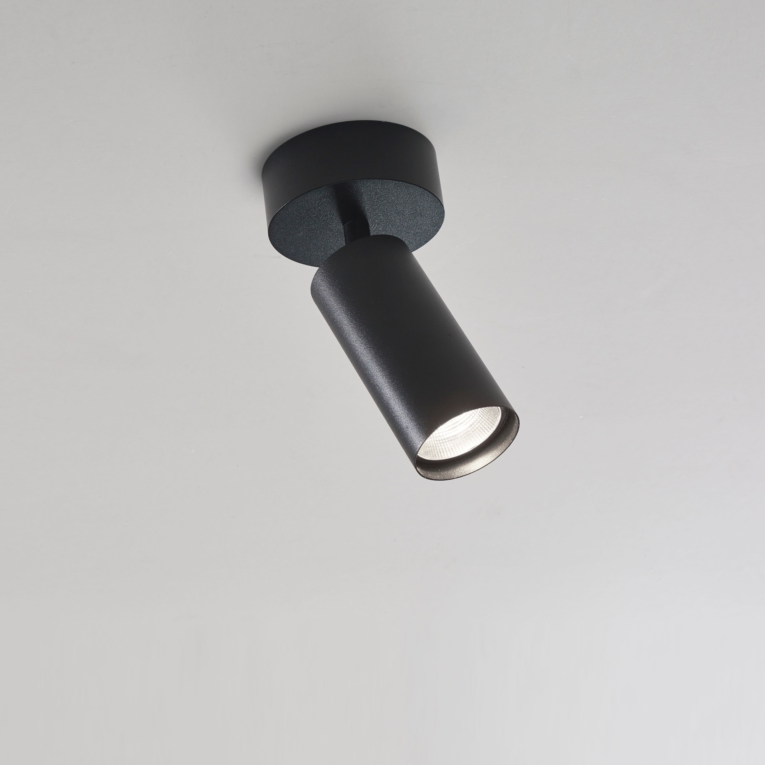 victor spot LED