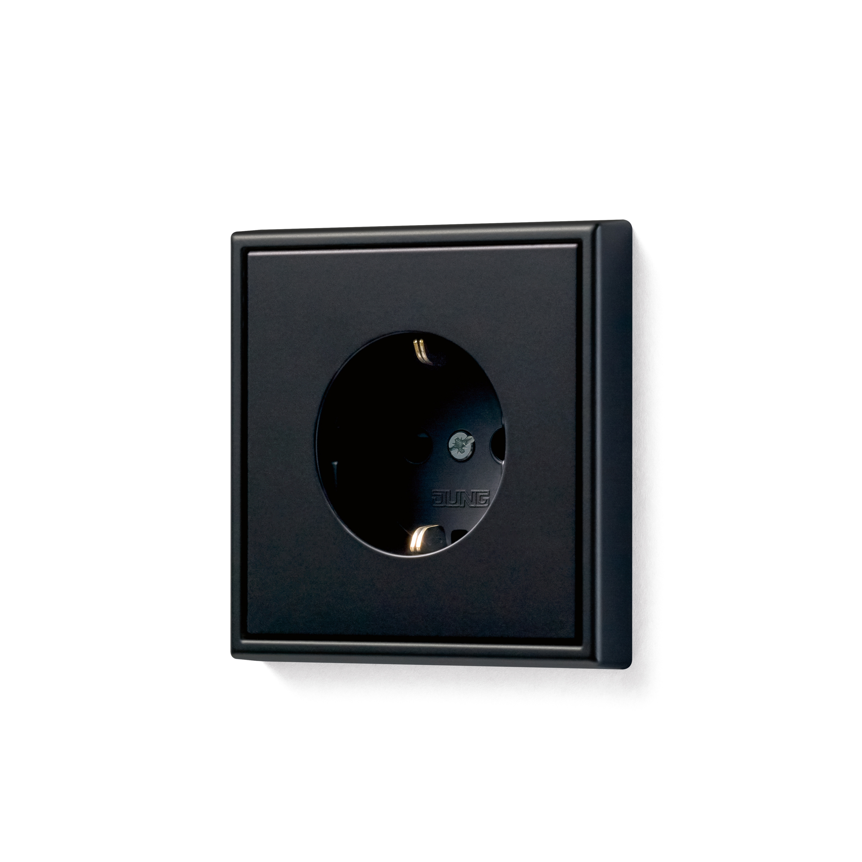 LS 990 | Socket