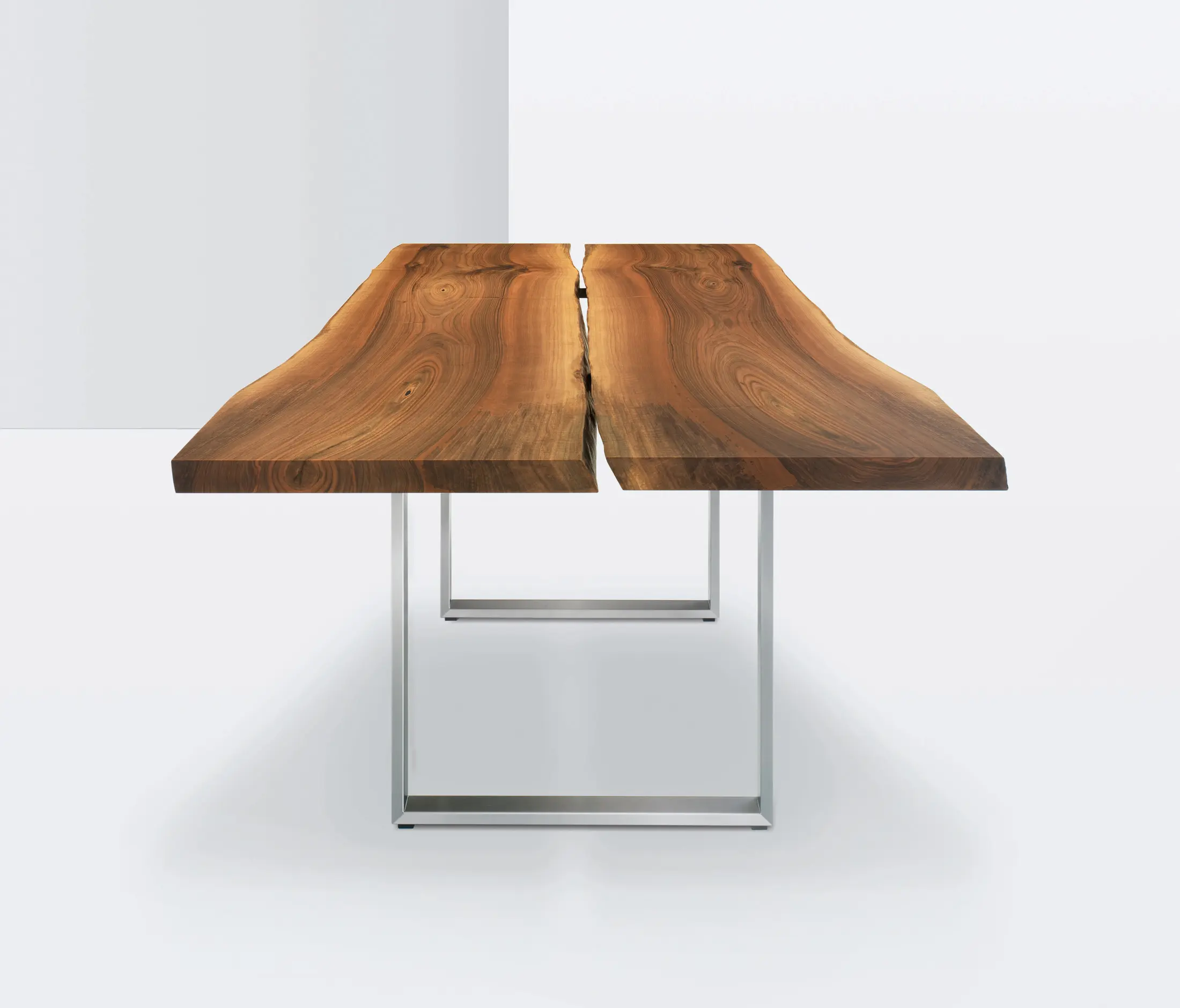 Girsberger - AUTHENTIC Table