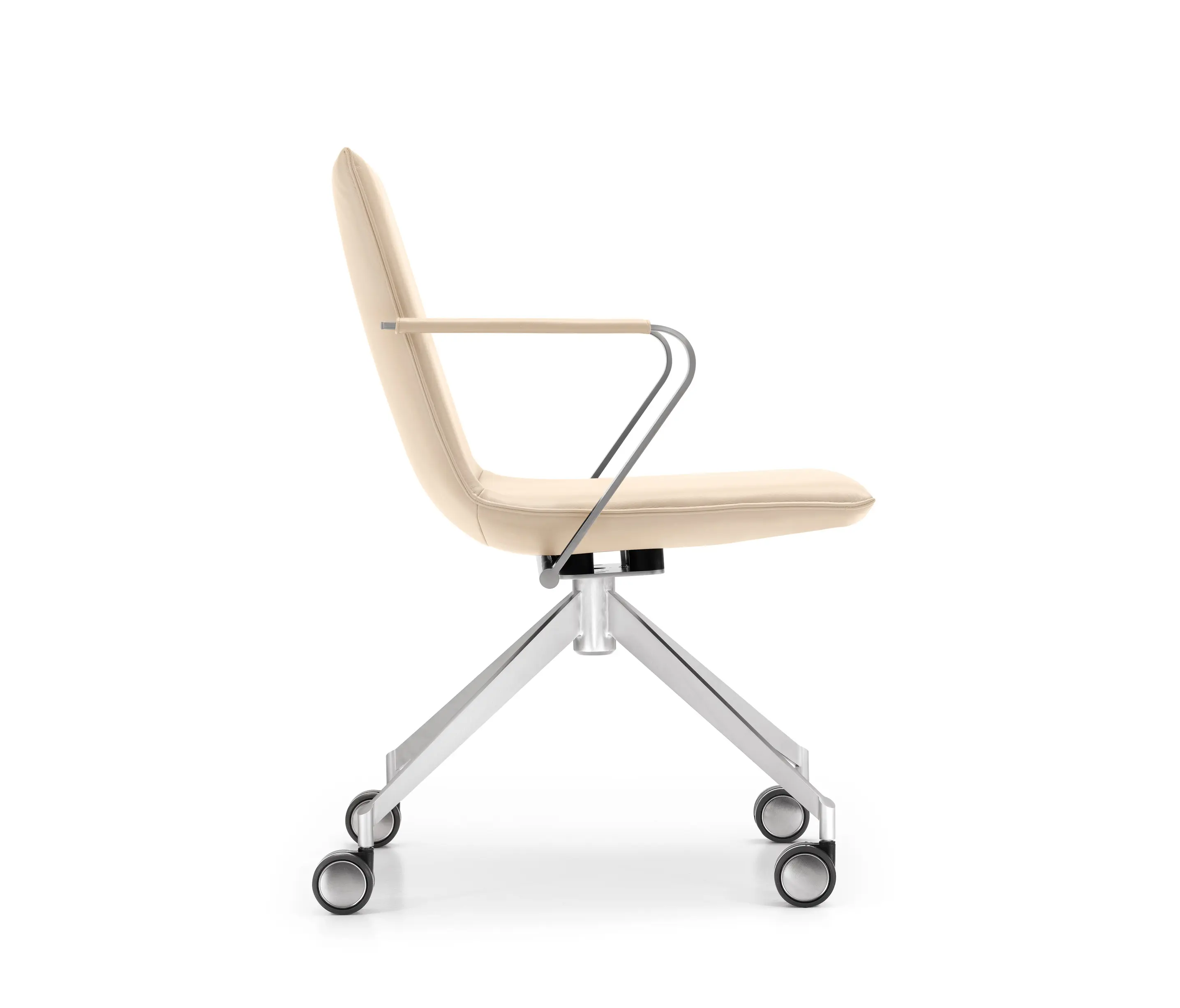 Girsberger - JACK 4-legged chair with coasters