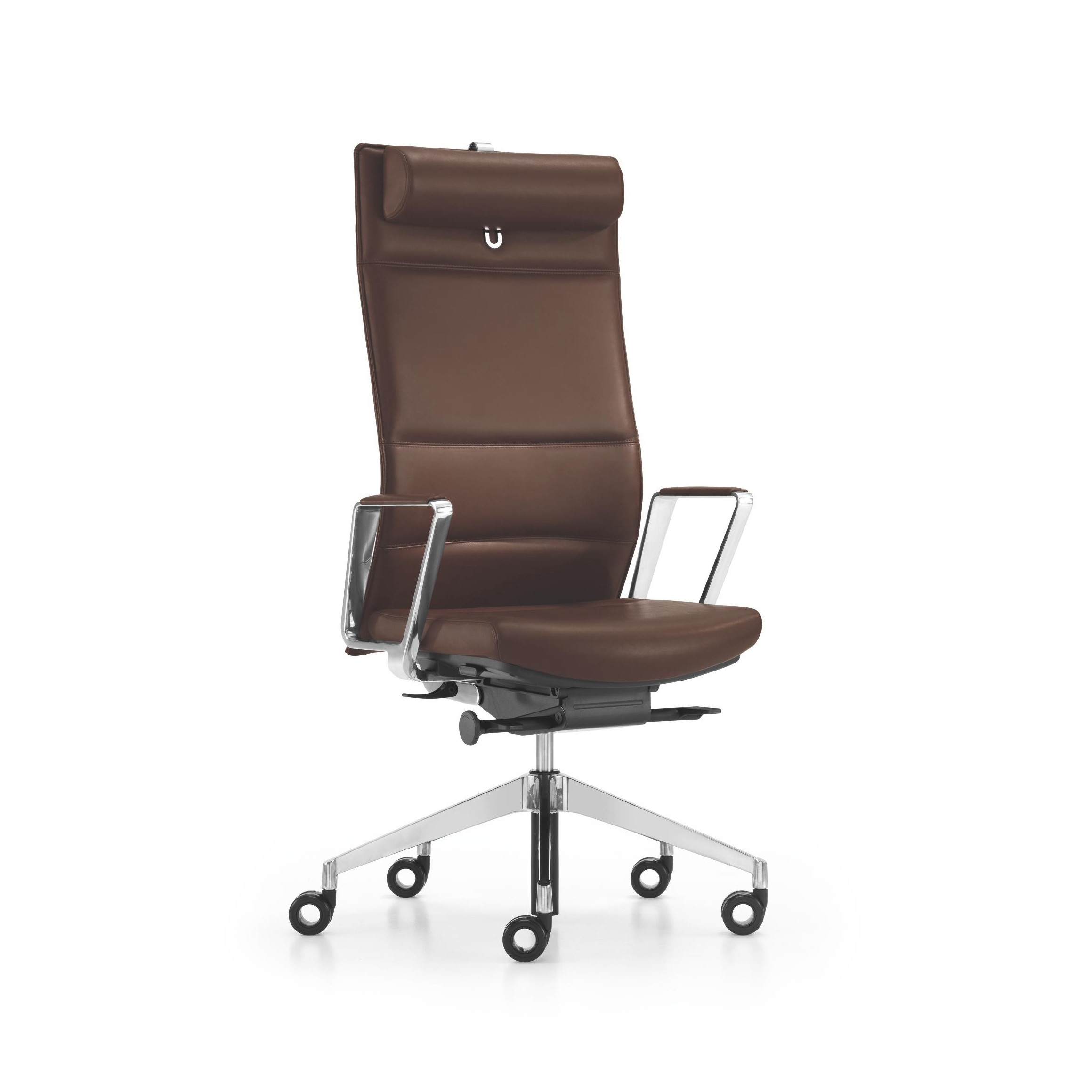 Display product DIAGON Executive swivel chair from manufacturer Girsberger